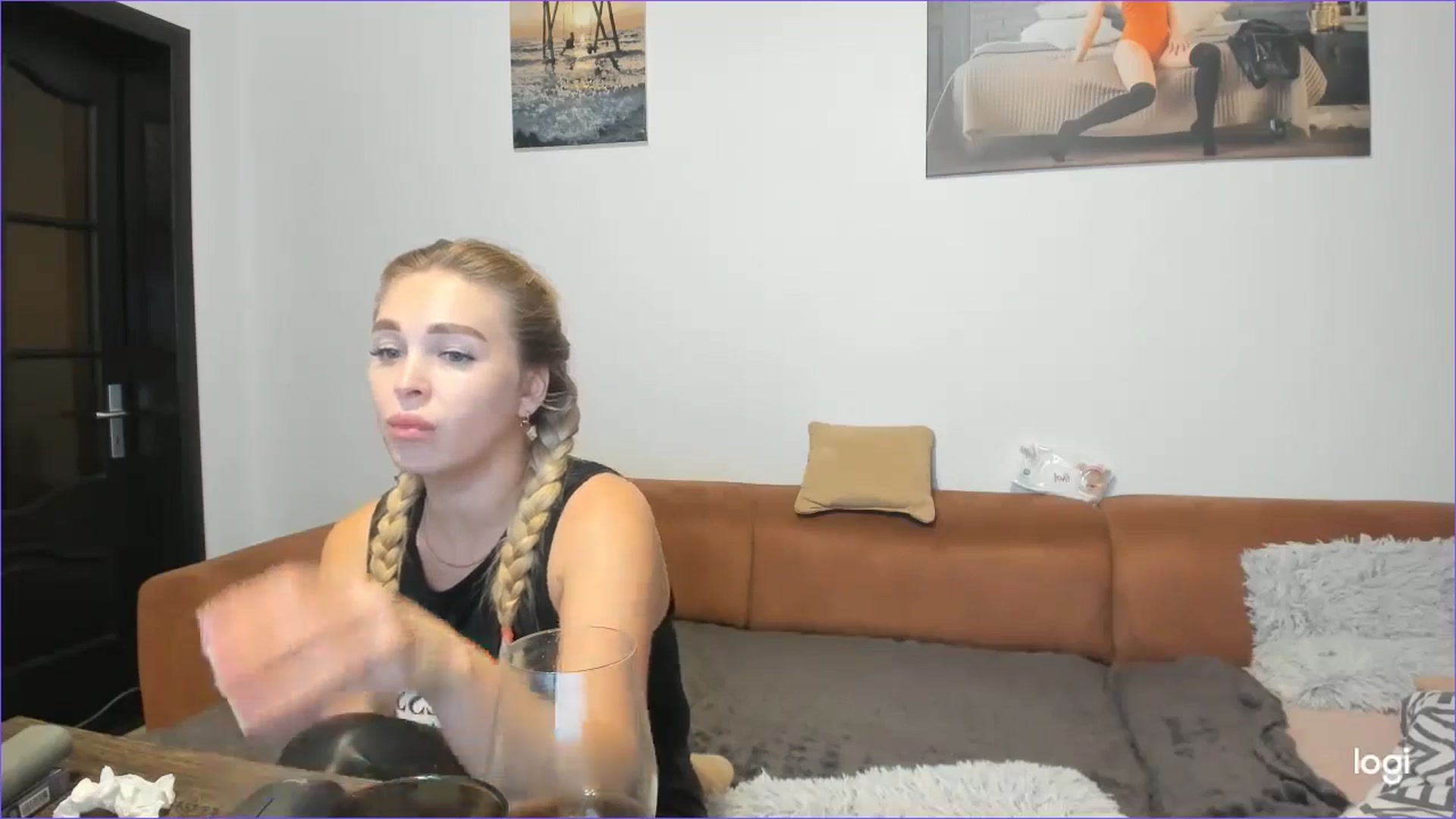 Gallery image thumbnail from StefaniNell's myfreecams stream on, 10/06/2024, 11:46 image 11 of 20