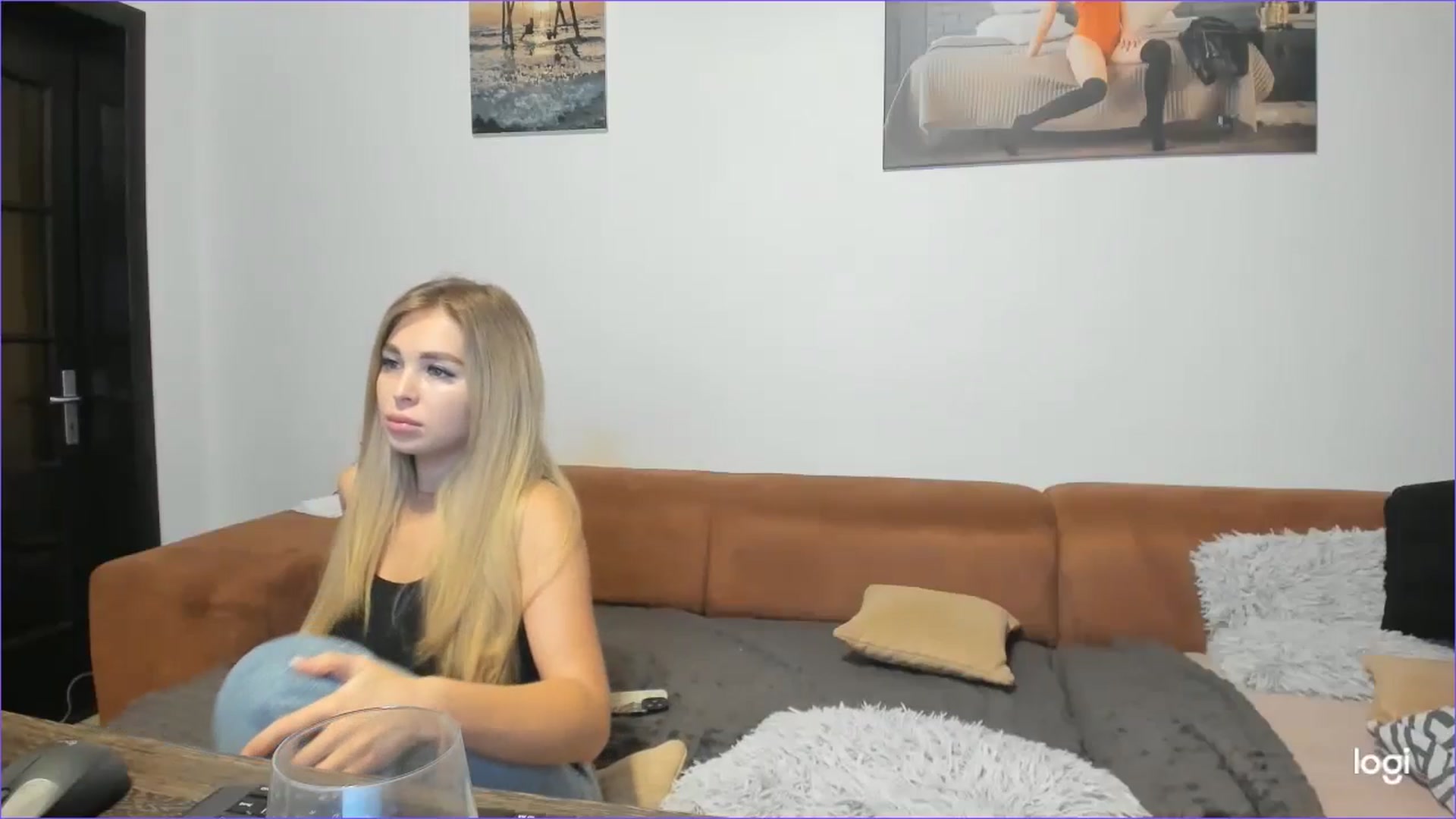 Gallery image thumbnail from StefaniNell's myfreecams stream on, 10/08/2024, 08:49 image 17 of 20