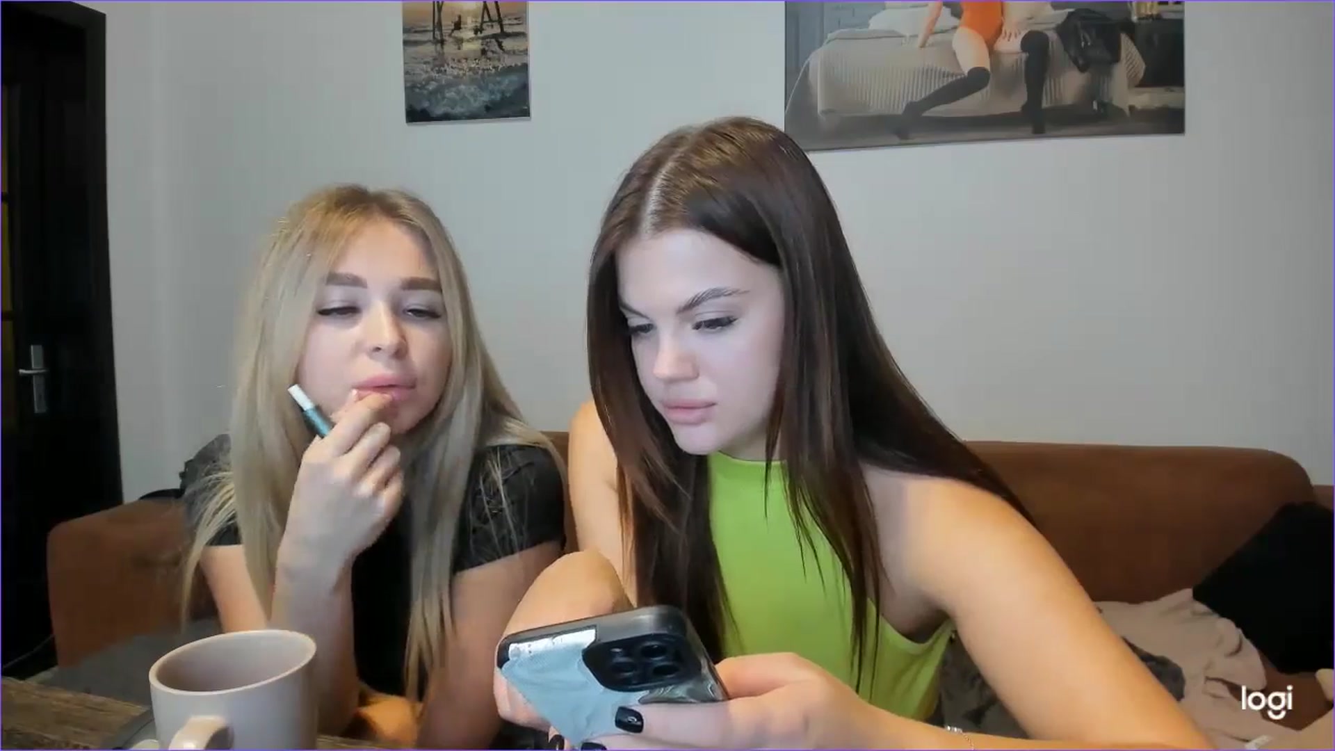 Gallery image thumbnail from StefaniNell's myfreecams stream on, 10/11/2024, 09:25 image 2 of 20