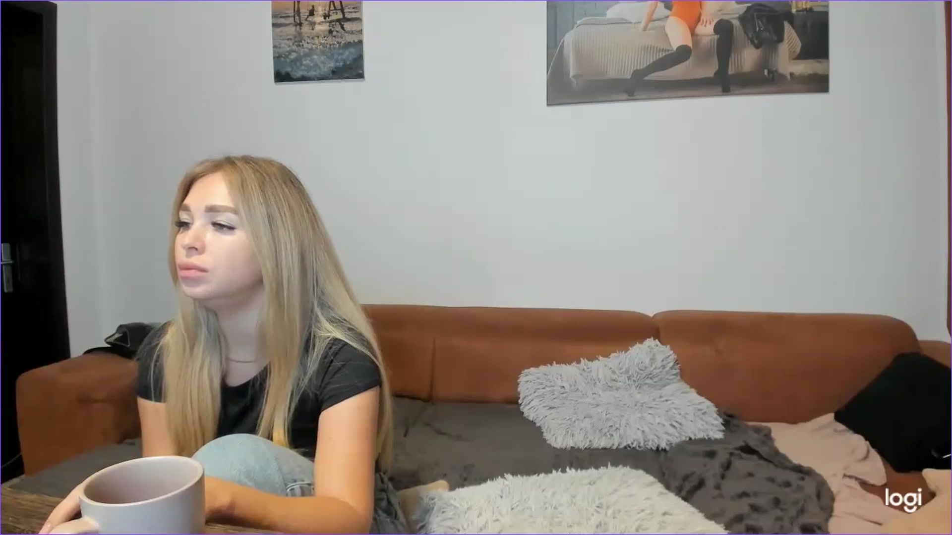 Gallery image thumbnail from StefaniNell's myfreecams stream on, 10/11/2024, 09:25 image 18 of 20