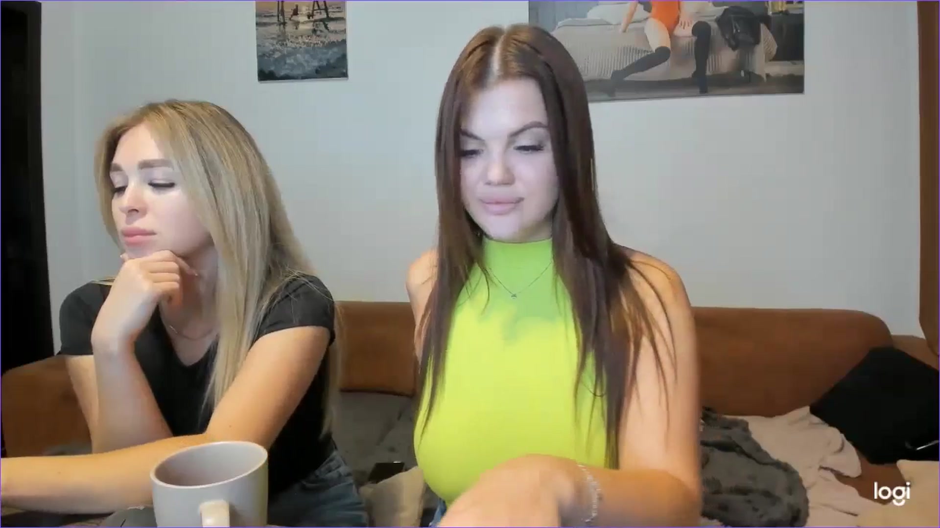 Gallery image thumbnail from StefaniNell's myfreecams stream on, 10/11/2024, 10:25 image 17 of 20