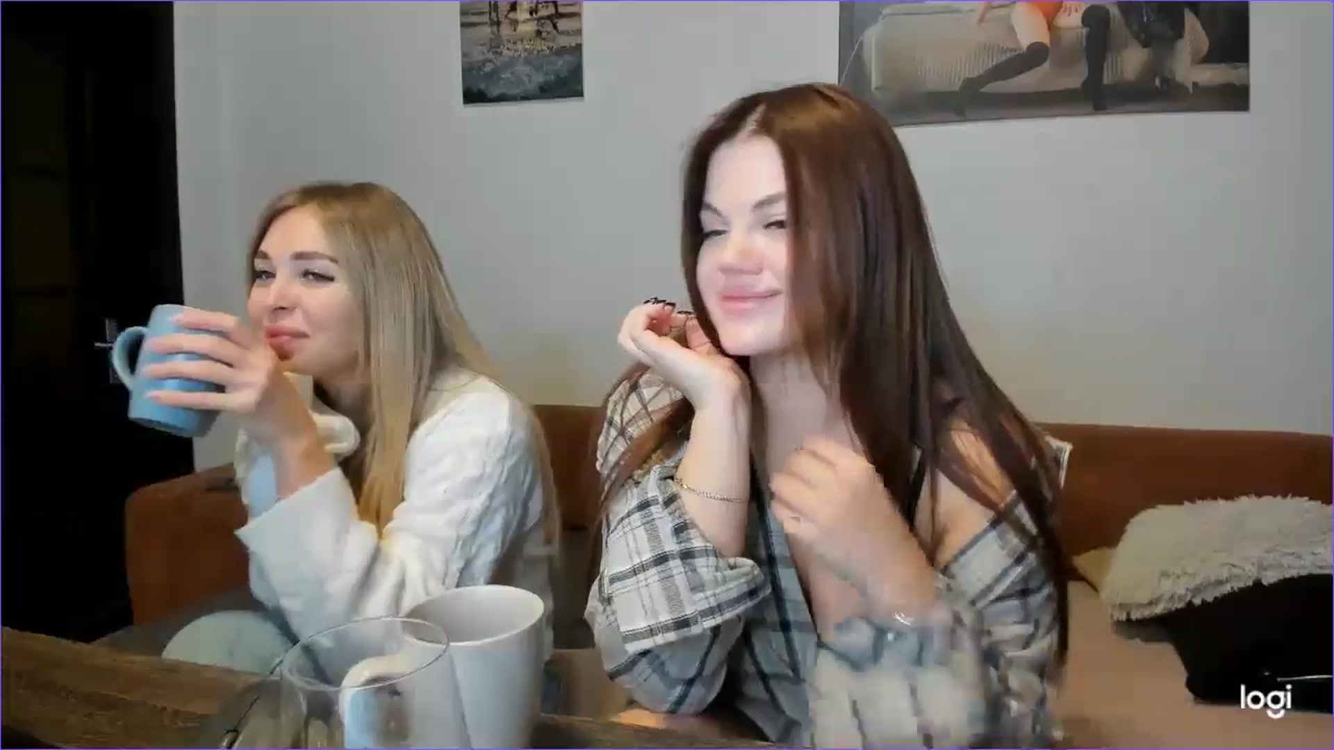 Gallery image thumbnail from StefaniNell's myfreecams stream on, 10/19/2024, 07:02 image 6 of 20