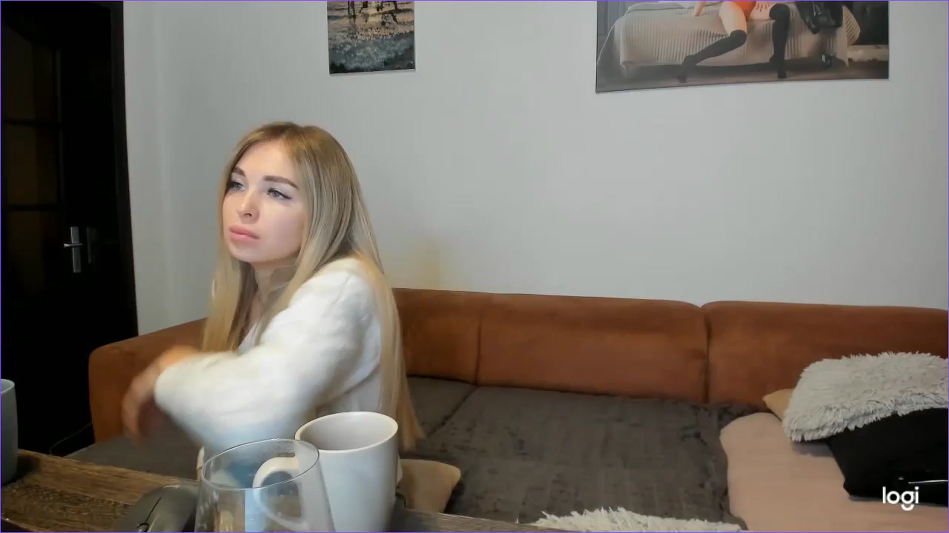 Gallery image thumbnail from StefaniNell's myfreecams stream on, 10/19/2024, 07:02 image 17 of 20