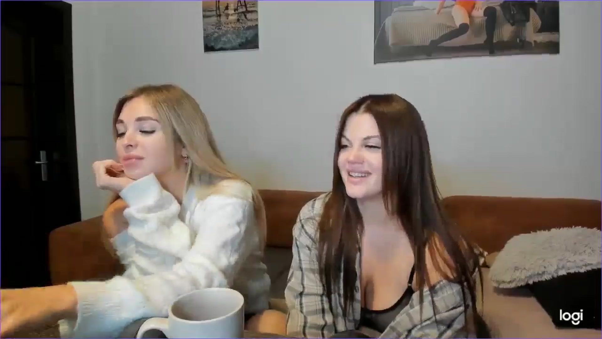 Gallery image thumbnail from StefaniNell's myfreecams stream on, 10/19/2024, 08:14 image 16 of 20