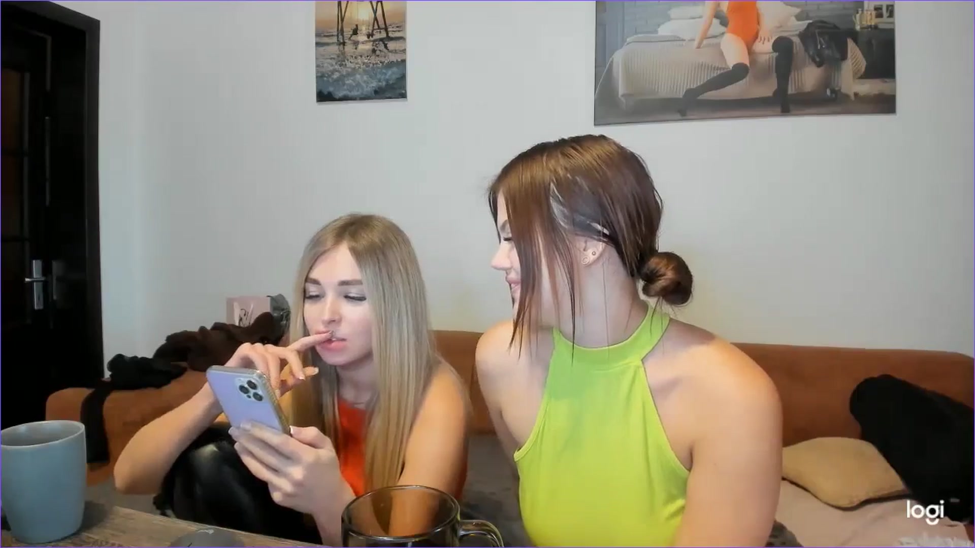 Gallery image thumbnail from StefaniNell's myfreecams stream on, 10/21/2024, 10:18 image 6 of 20