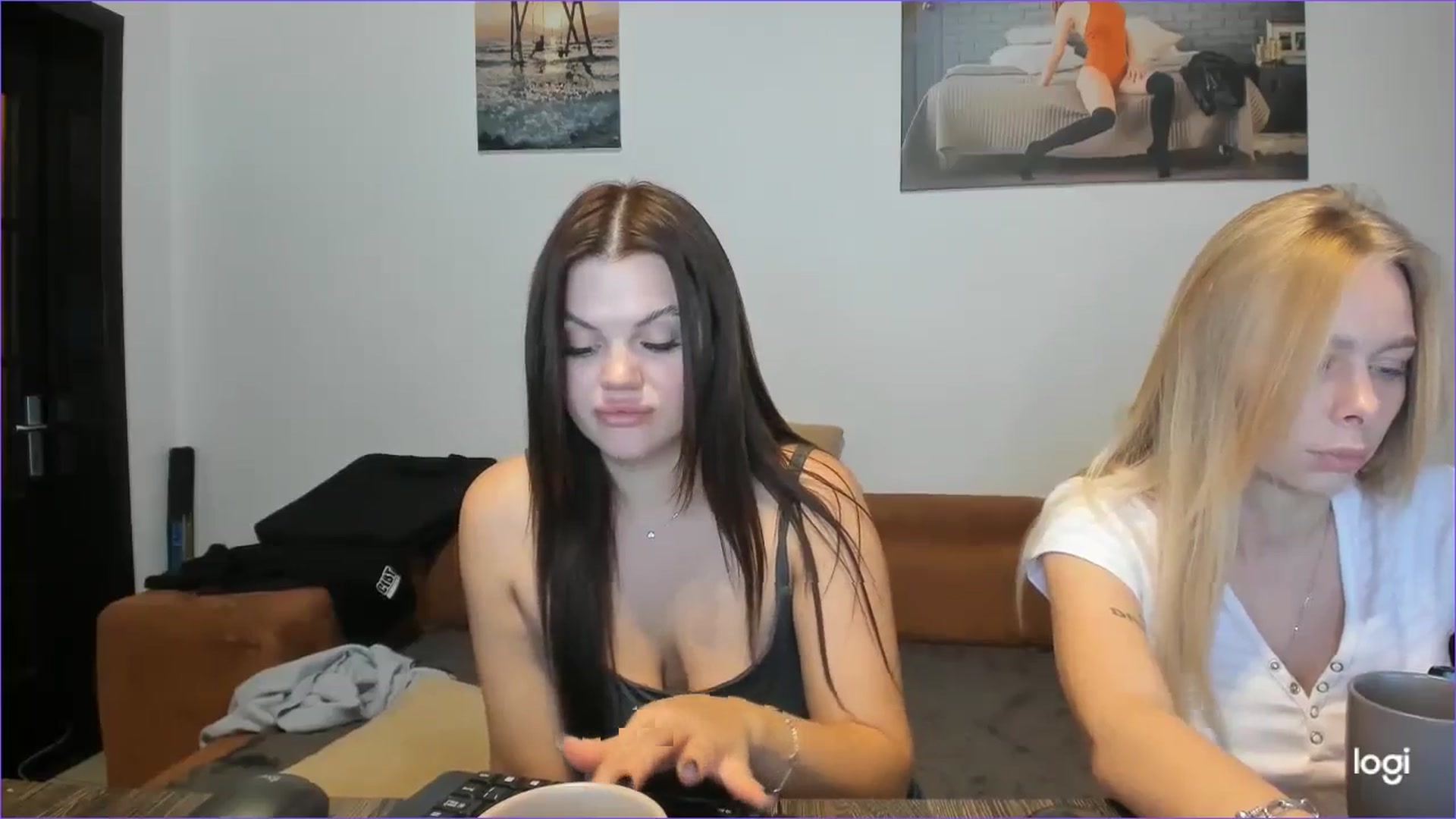 Gallery image thumbnail from StefaniNell's myfreecams stream on, 10/29/2024, 12:03 image 3 of 20