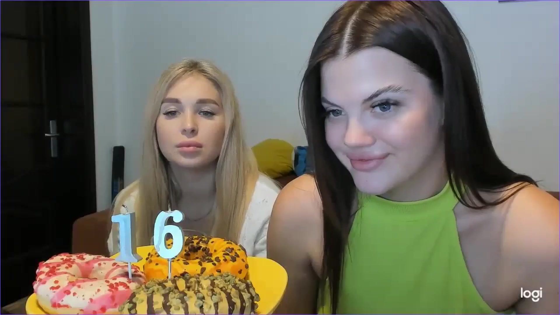 Gallery image thumbnail from StefaniNell's myfreecams stream on, 10/30/2024, 10:10 image 18 of 20