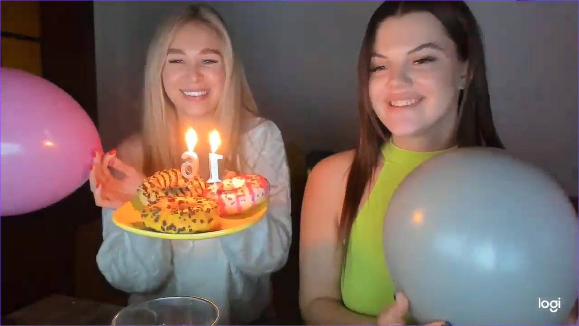 Gallery image thumbnail from StefaniNell's myfreecams stream on, 10/30/2024, 10:10 image 12 of 20