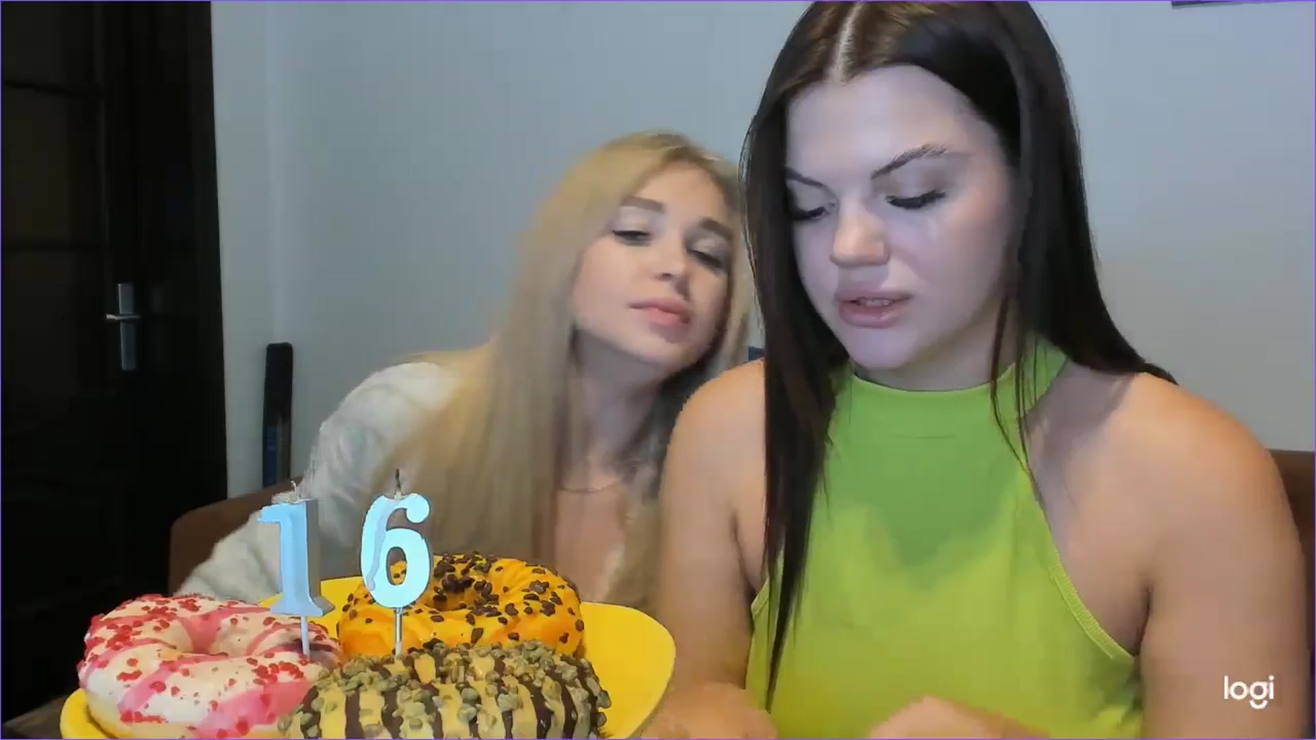 Gallery image thumbnail from StefaniNell's myfreecams stream on, 10/30/2024, 10:10 image 16 of 20
