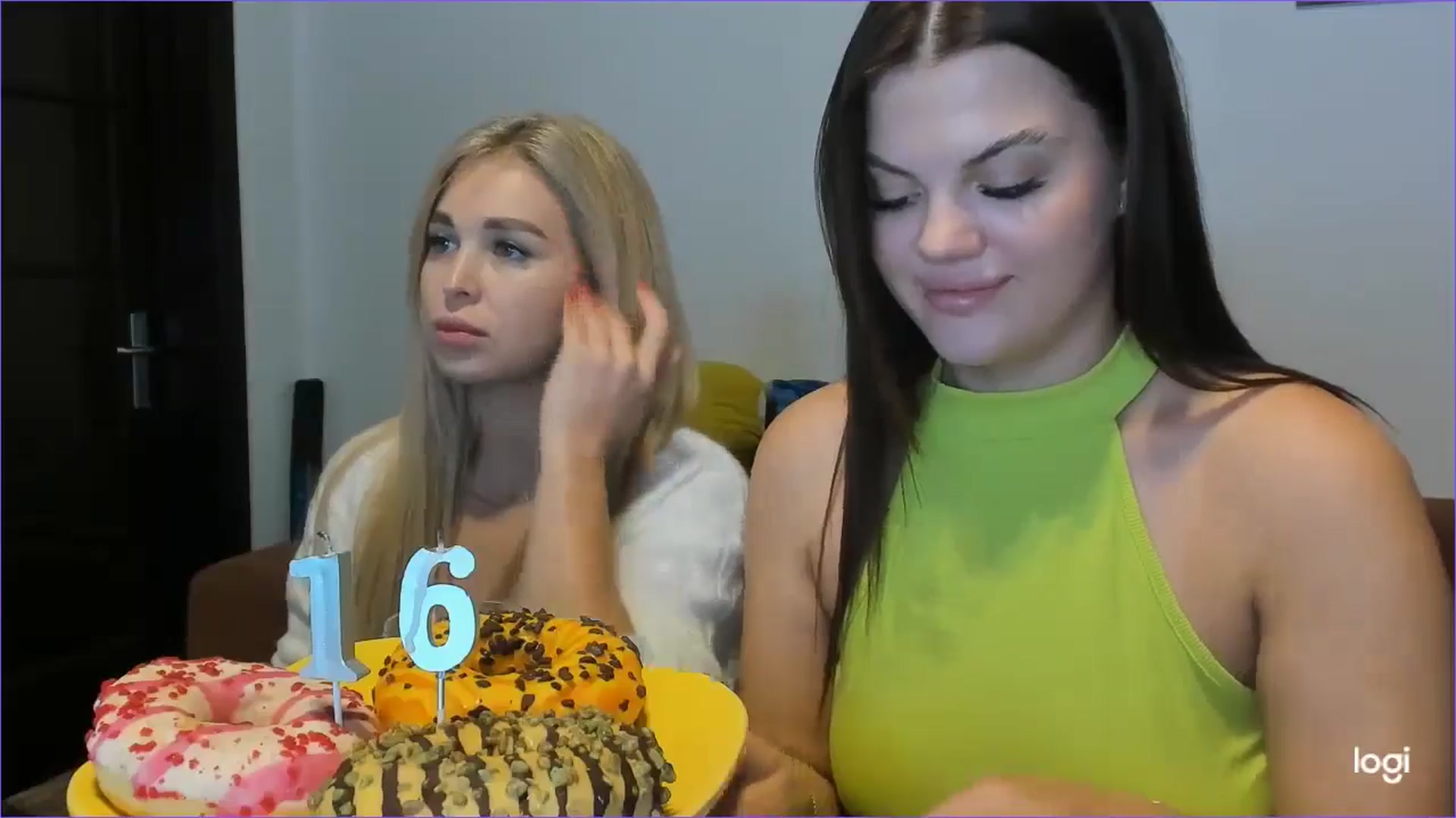 Gallery image thumbnail from StefaniNell's myfreecams stream on, 10/30/2024, 10:10 image 17 of 20