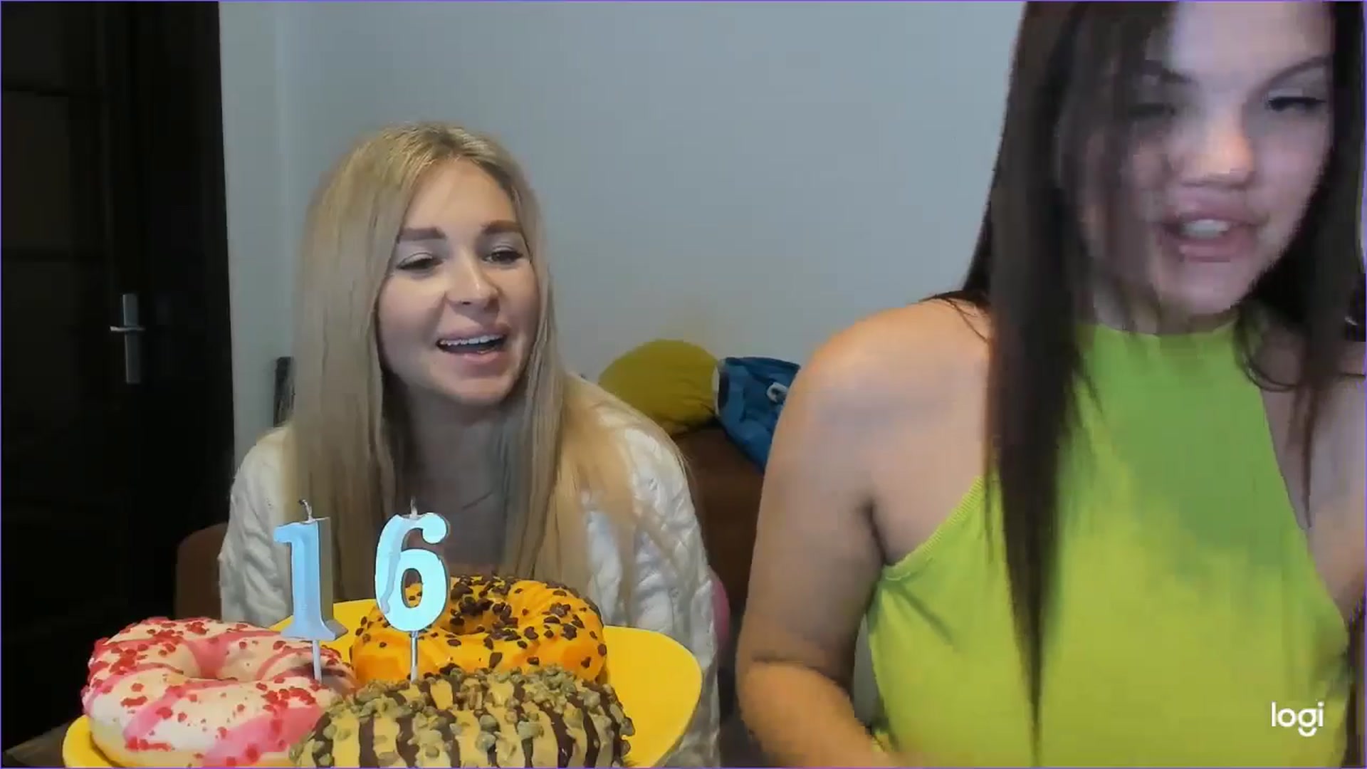 Gallery image thumbnail from StefaniNell's myfreecams stream on, 10/30/2024, 10:10 image 14 of 20
