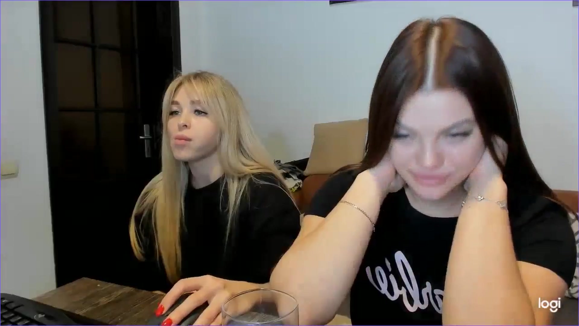 Gallery image thumbnail from StefaniNell's myfreecams stream on, 11/10/2024, 12:47 image 15 of 20