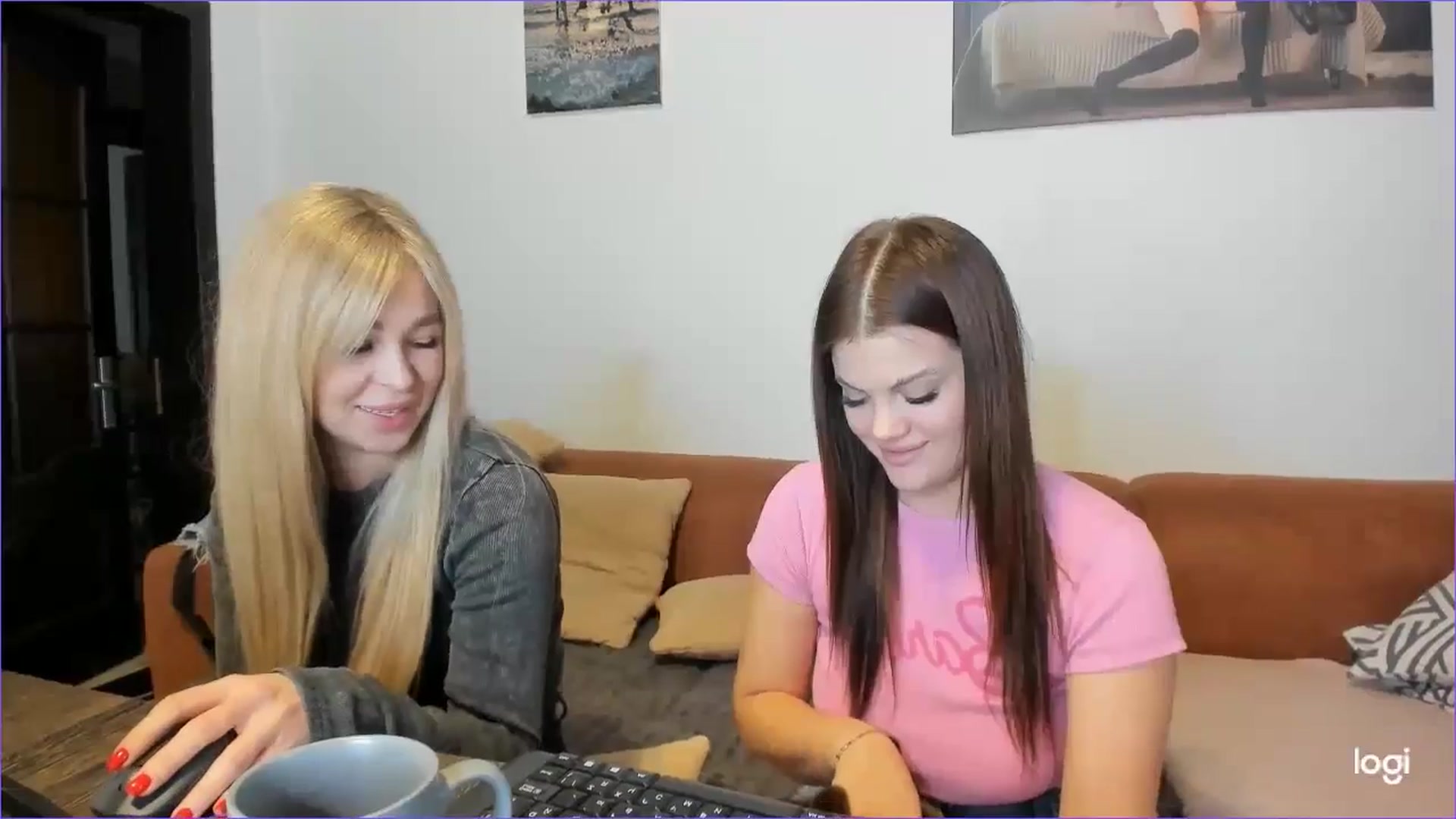 Gallery image thumbnail from StefaniNell's myfreecams stream on, 11/13/2024, 09:25 image 7 of 20