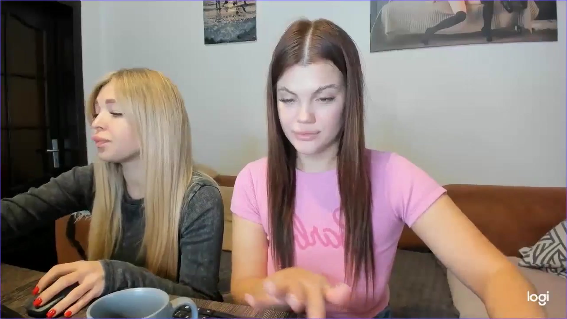 Gallery image thumbnail from StefaniNell's myfreecams stream on, 11/13/2024, 09:25 image 16 of 20