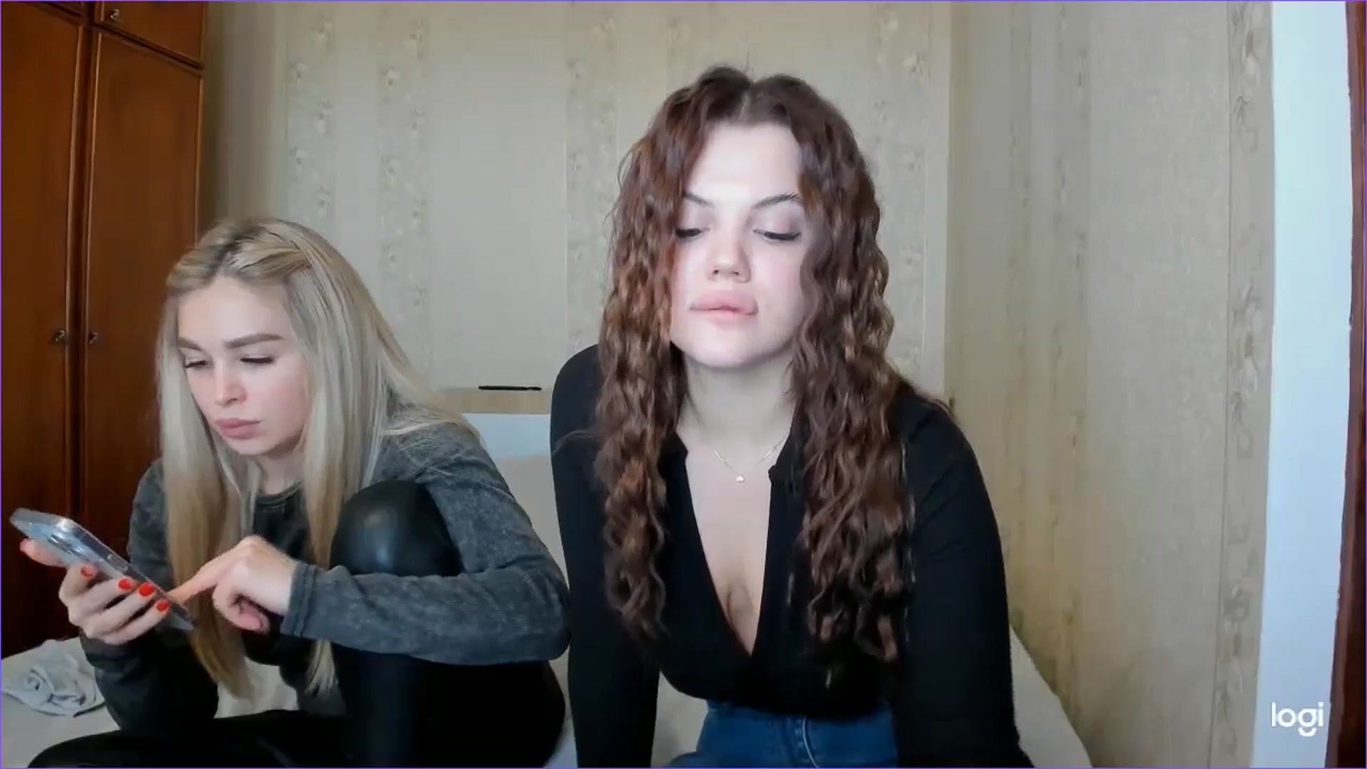 Gallery image thumbnail from StefaniNell's myfreecams stream on, 11/18/2024, 11:07 image 16 of 20