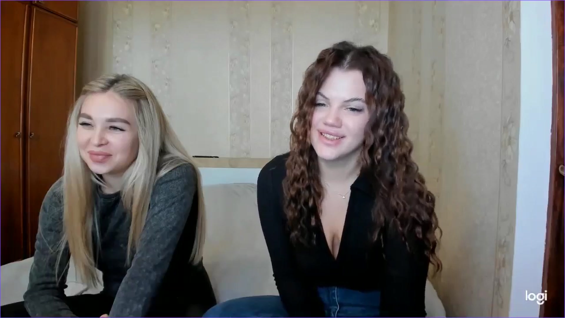 Gallery image thumbnail from StefaniNell's myfreecams stream on, 11/18/2024, 11:07 image 3 of 20
