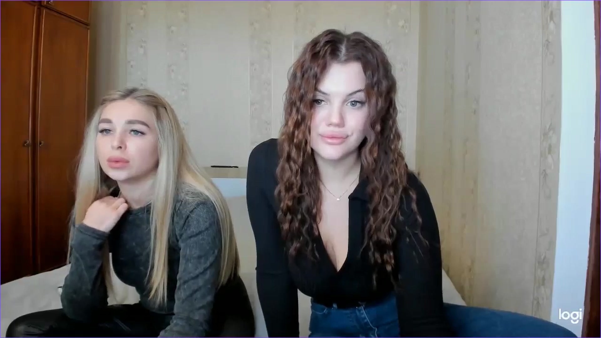 Gallery image thumbnail from StefaniNell's myfreecams stream on, 11/18/2024, 11:07 image 14 of 20
