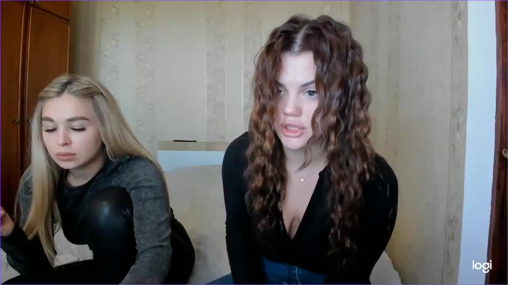 Gallery image thumbnail from StefaniNell's myfreecams stream on, 11/18/2024, 11:07 image 5 of 20