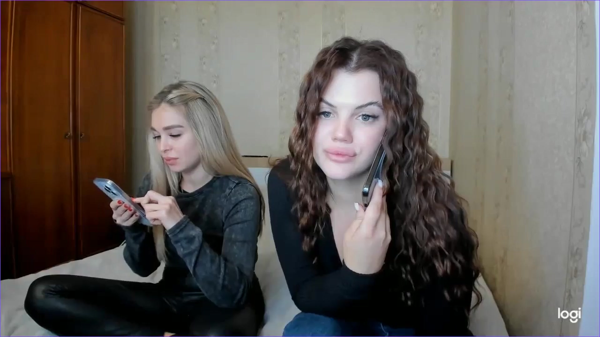 Gallery image thumbnail from StefaniNell's myfreecams stream on, 11/18/2024, 12:47 image 10 of 20