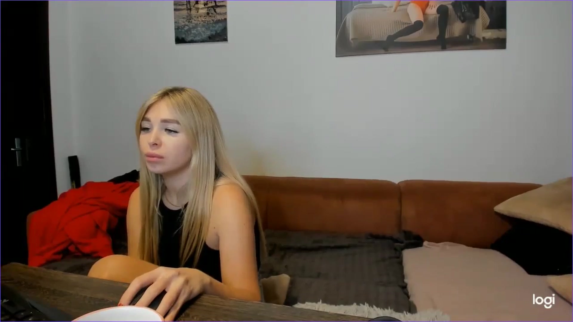Gallery image thumbnail from StefaniNell's myfreecams stream on, 11/24/2024, 12:01 image 8 of 20