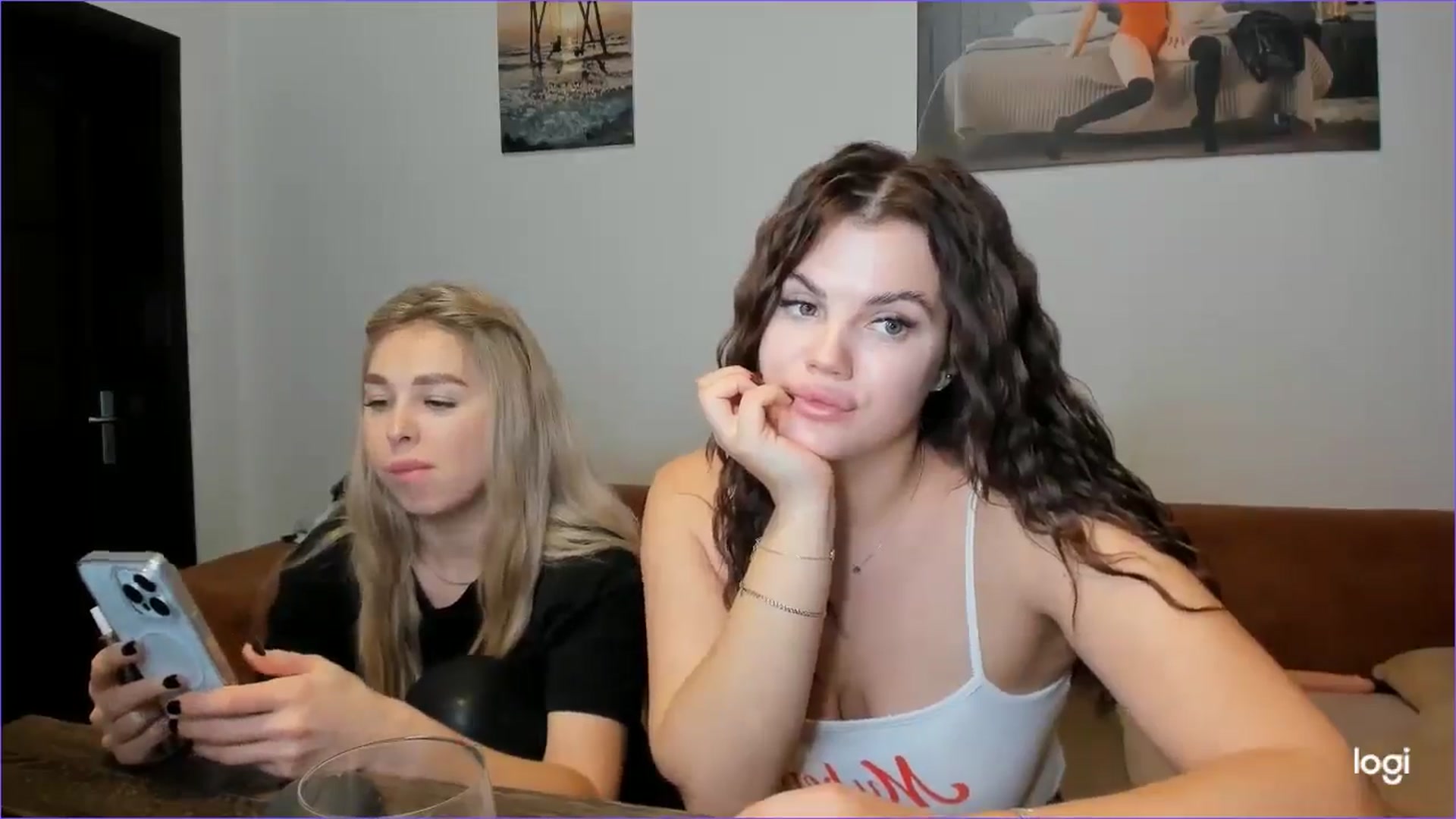 Gallery image thumbnail from StefaniNell's myfreecams stream on, 12/06/2024, 12:16 image 7 of 20