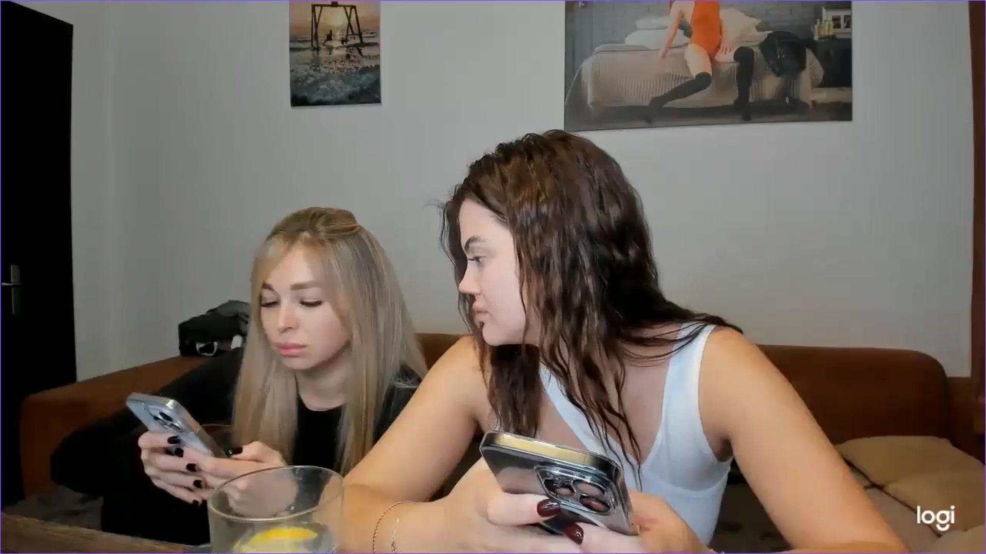 Gallery image thumbnail from StefaniNell's myfreecams stream on, 12/15/2024, 11:37 image 10 of 20