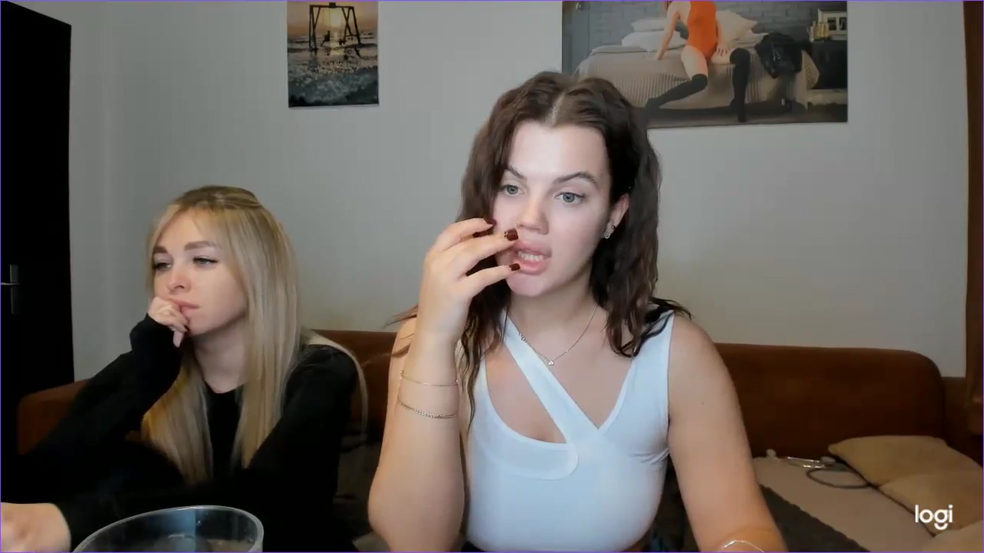 Gallery image thumbnail from StefaniNell's myfreecams stream on, 12/15/2024, 12:10 image 12 of 20