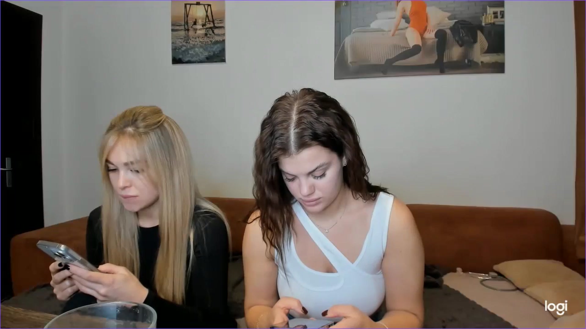 Gallery image thumbnail from StefaniNell's myfreecams stream on, 12/15/2024, 12:10 image 6 of 20