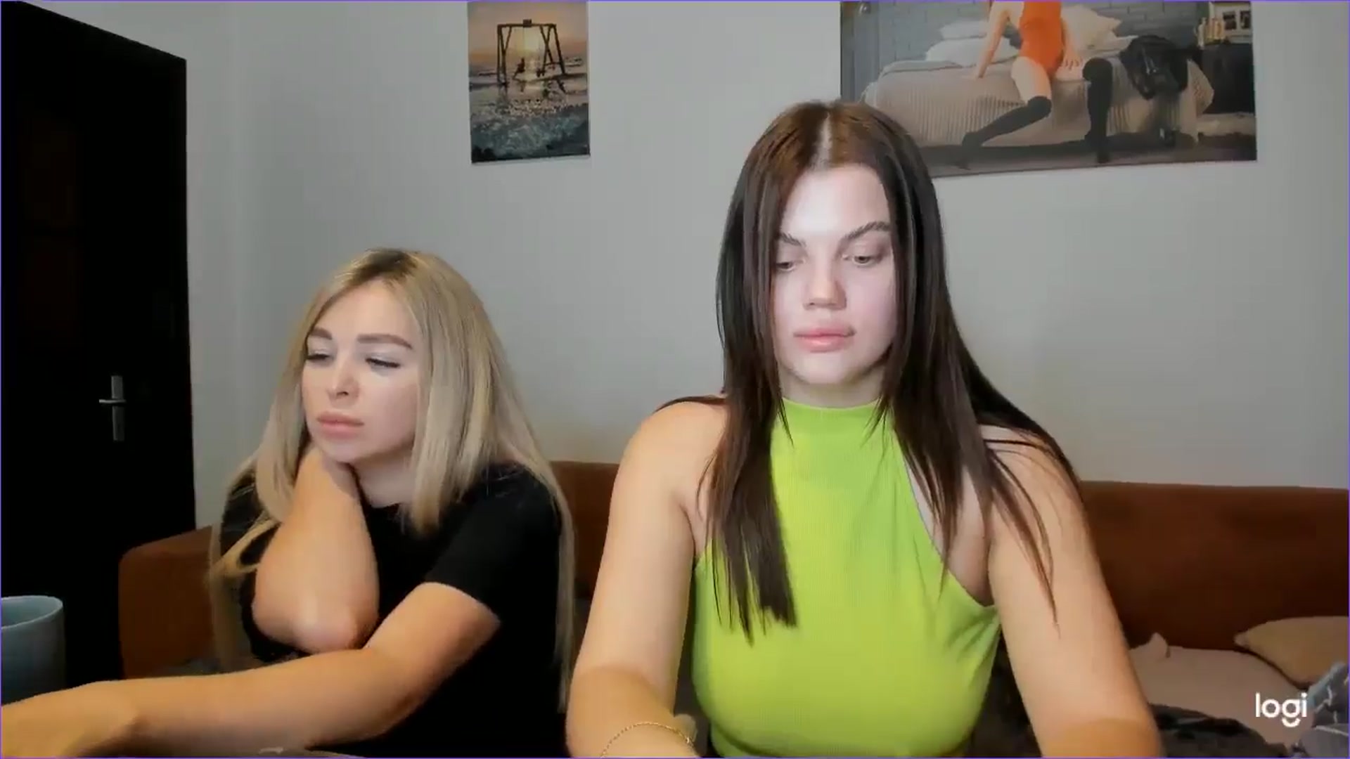 Gallery image thumbnail from StefaniNell's myfreecams stream on, 12/16/2024, 08:59 image 16 of 20