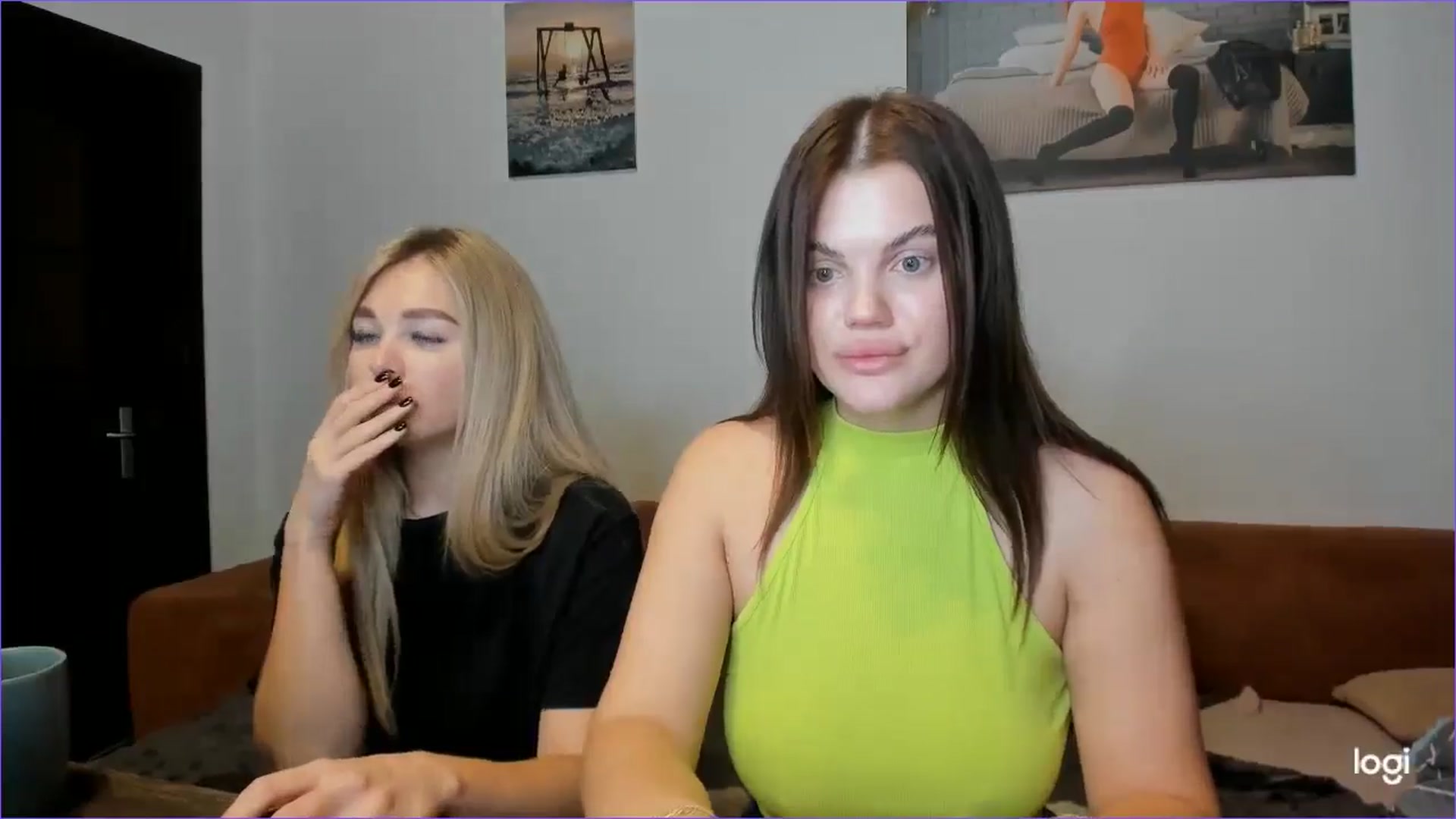 Gallery image thumbnail from StefaniNell's myfreecams stream on, 12/16/2024, 08:59 image 18 of 20