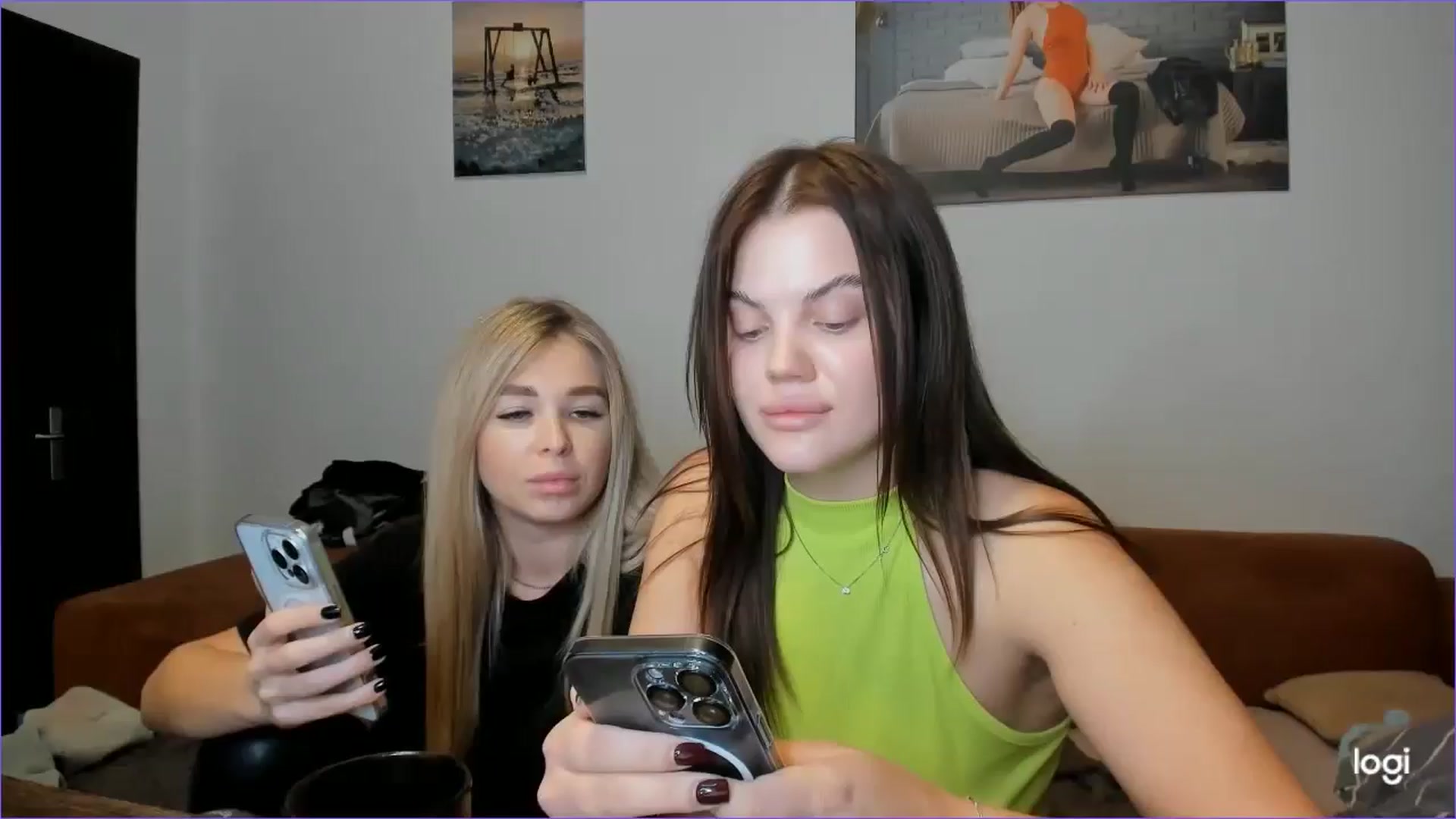 Gallery image thumbnail from StefaniNell's myfreecams stream on, 12/16/2024, 09:49 image 1 of 20