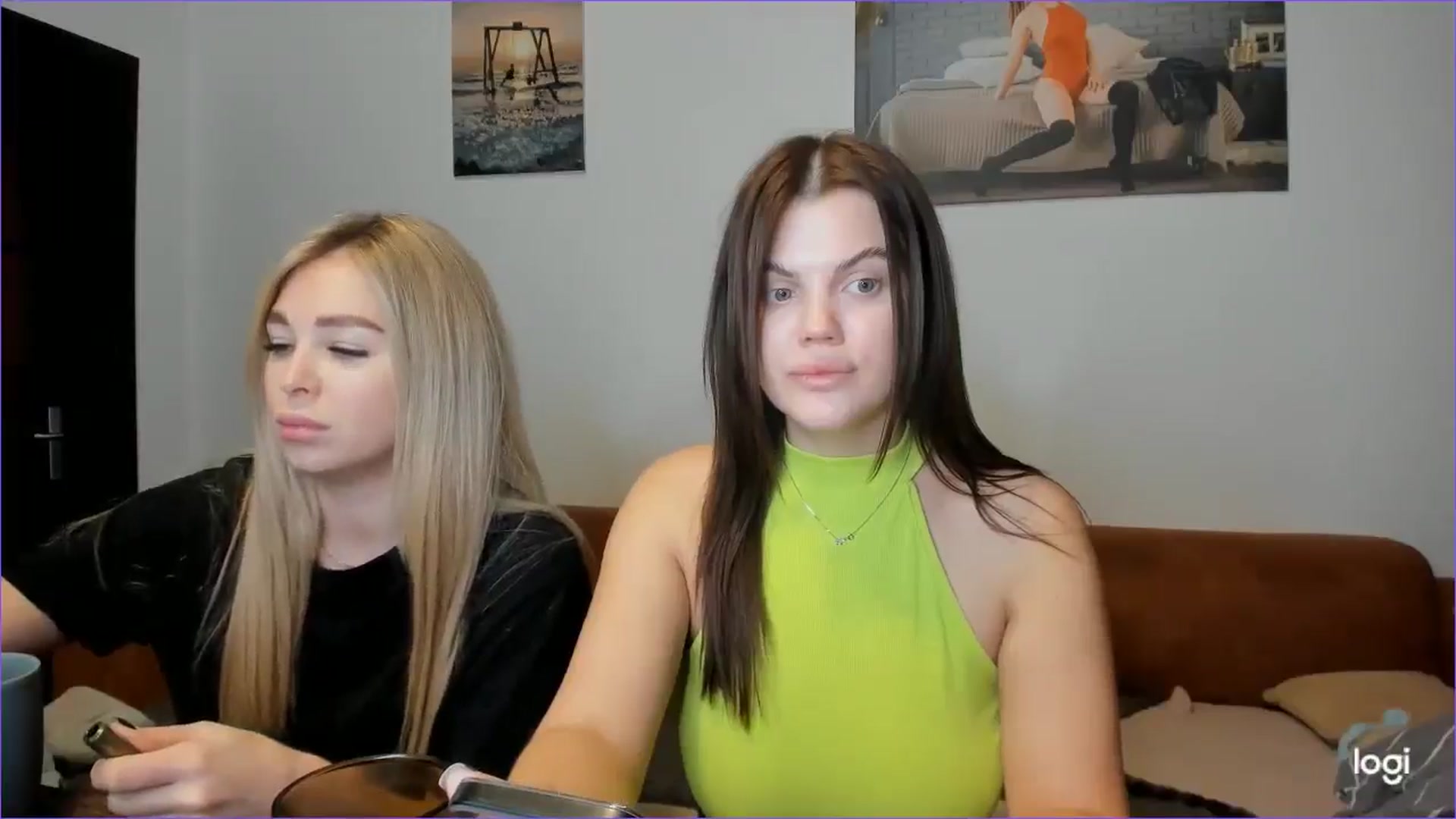 Gallery image thumbnail from StefaniNell's myfreecams stream on, 12/16/2024, 09:49 image 12 of 20