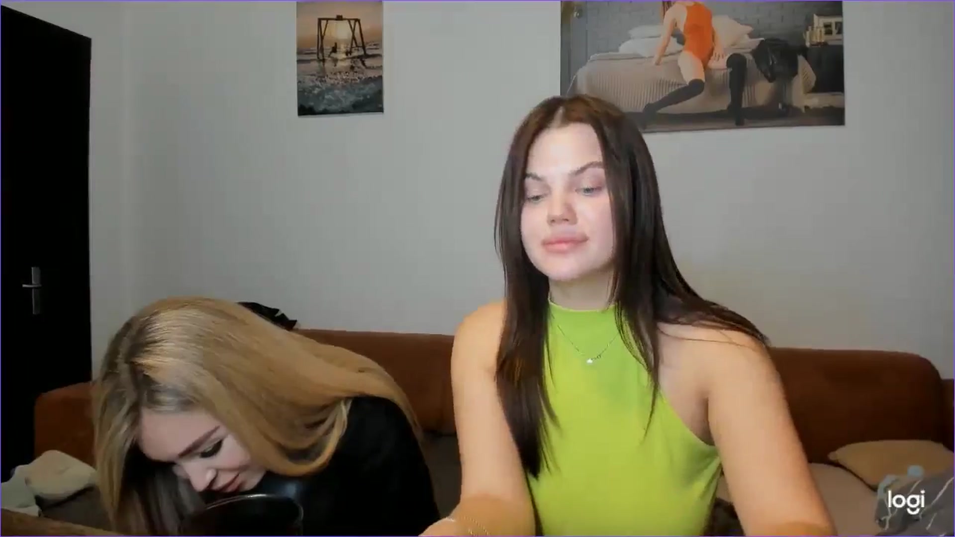 Gallery image thumbnail from StefaniNell's myfreecams stream on, 12/16/2024, 09:49 image 9 of 20