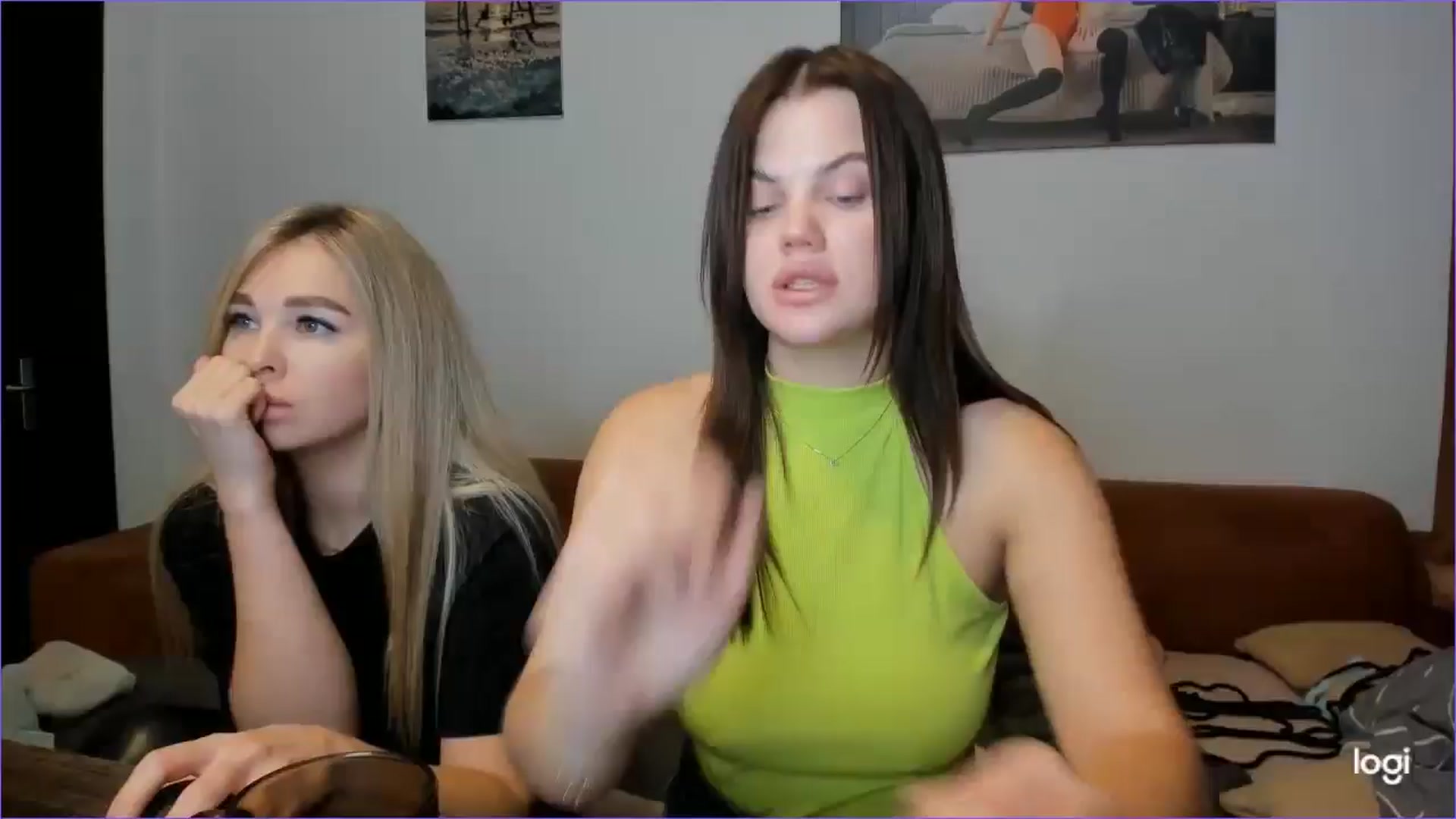 Gallery image thumbnail from StefaniNell's myfreecams stream on, 12/16/2024, 10:35 image 16 of 20