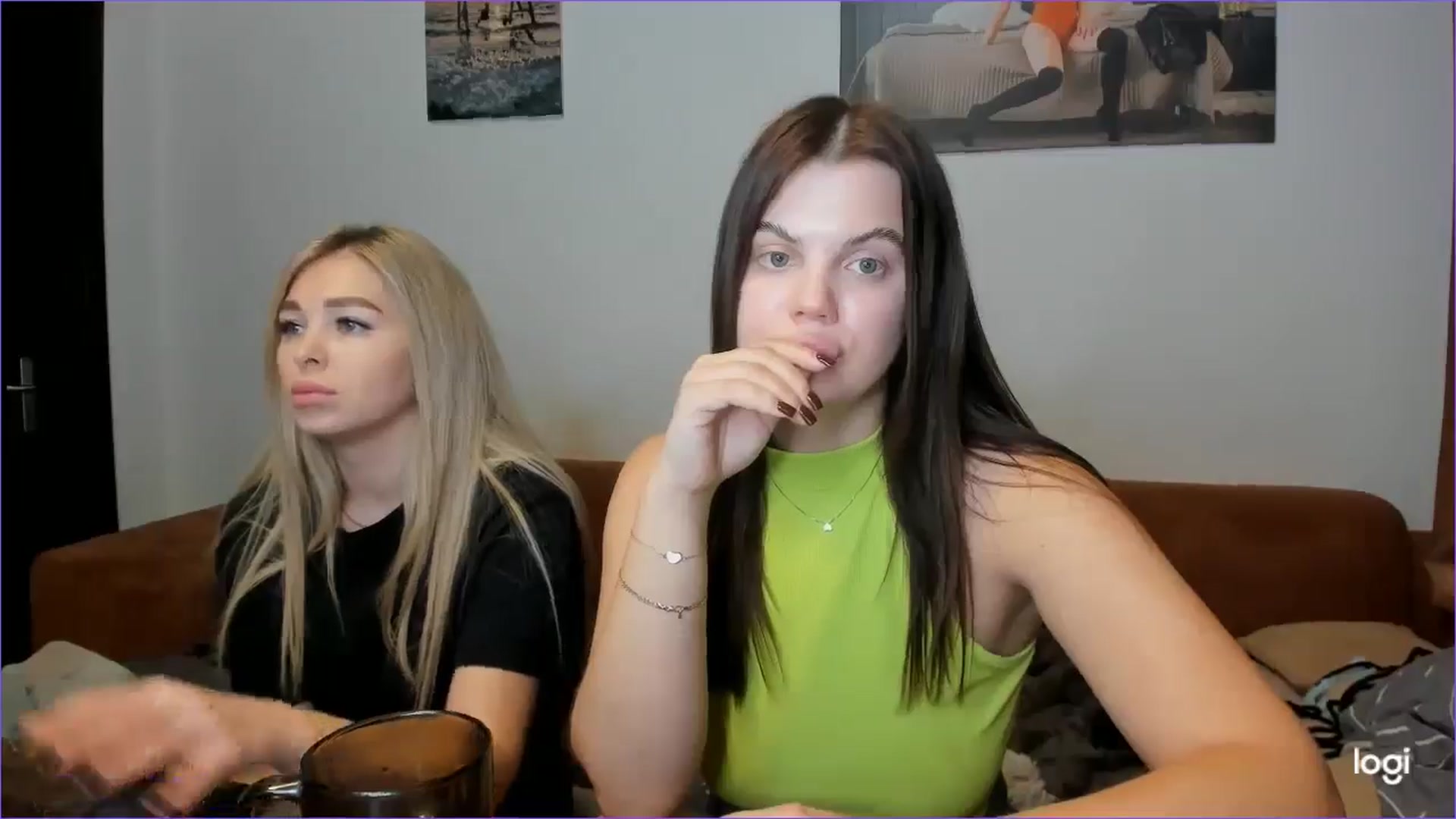 Gallery image thumbnail from StefaniNell's myfreecams stream on, 12/16/2024, 10:35 image 12 of 20