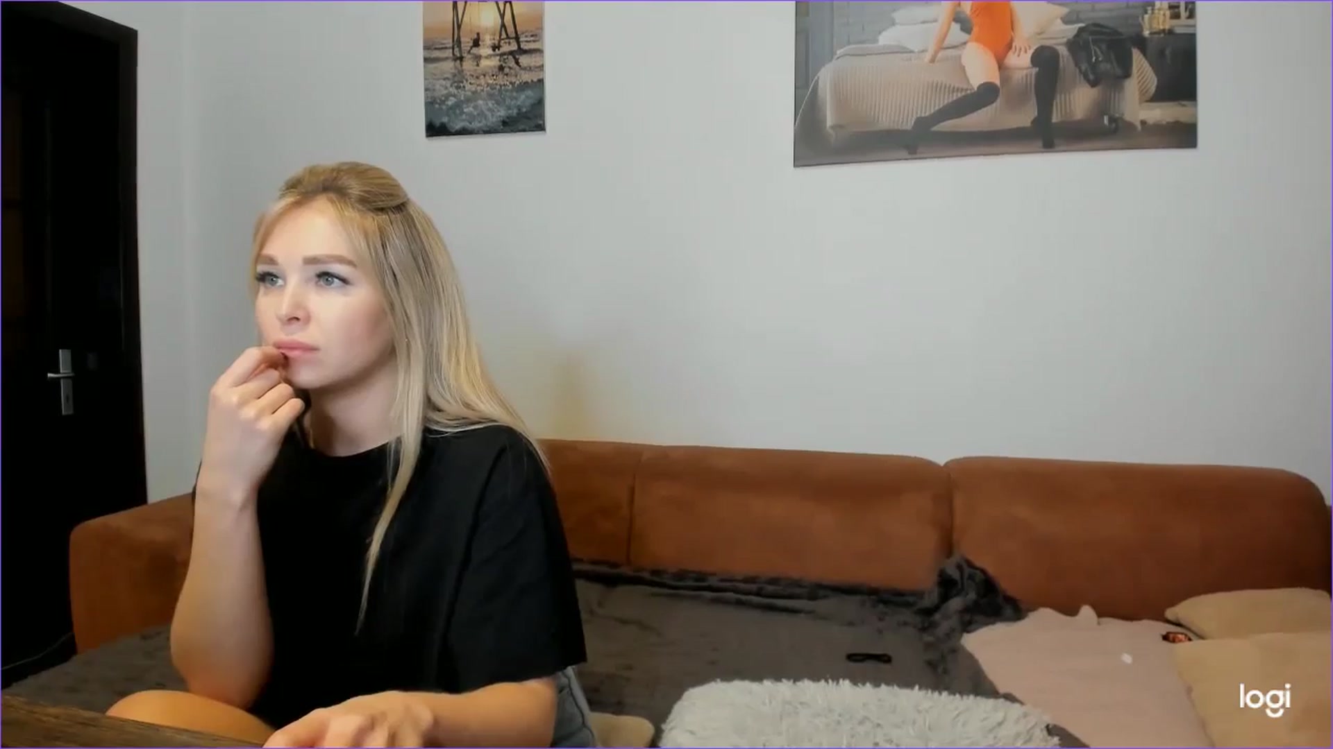 Gallery image thumbnail from StefaniNell's myfreecams stream on, 12/17/2024, 13:02 image 17 of 20