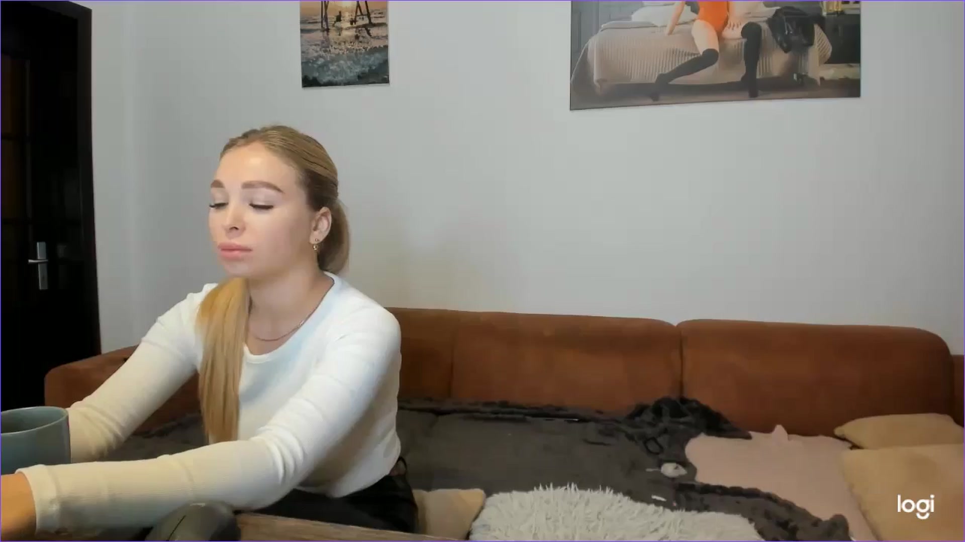 Gallery image thumbnail from StefaniNell's myfreecams stream on, 12/18/2024, 08:28 image 15 of 20