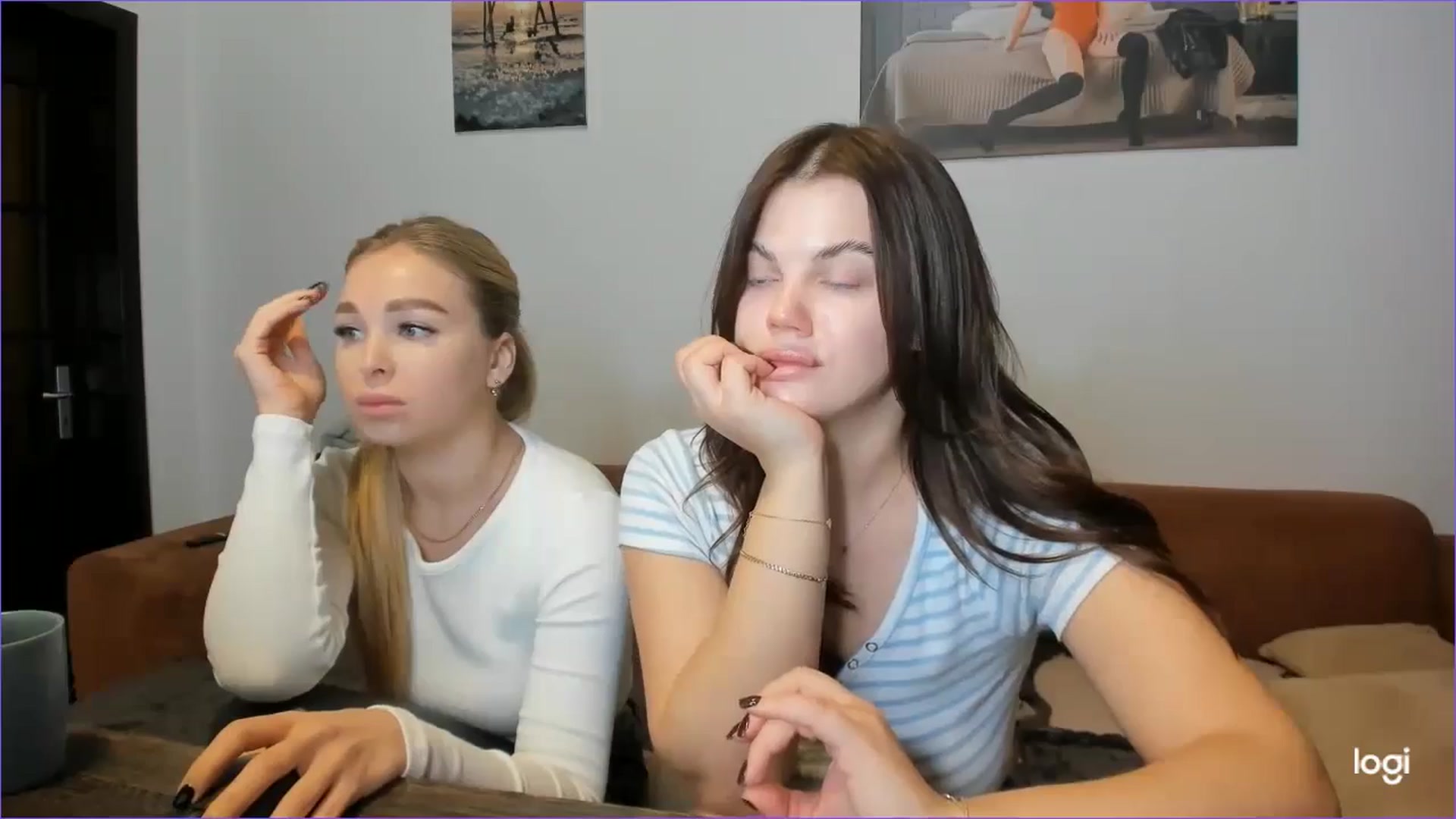 Gallery image thumbnail from StefaniNell's myfreecams stream on, 12/18/2024, 08:28 image 12 of 20