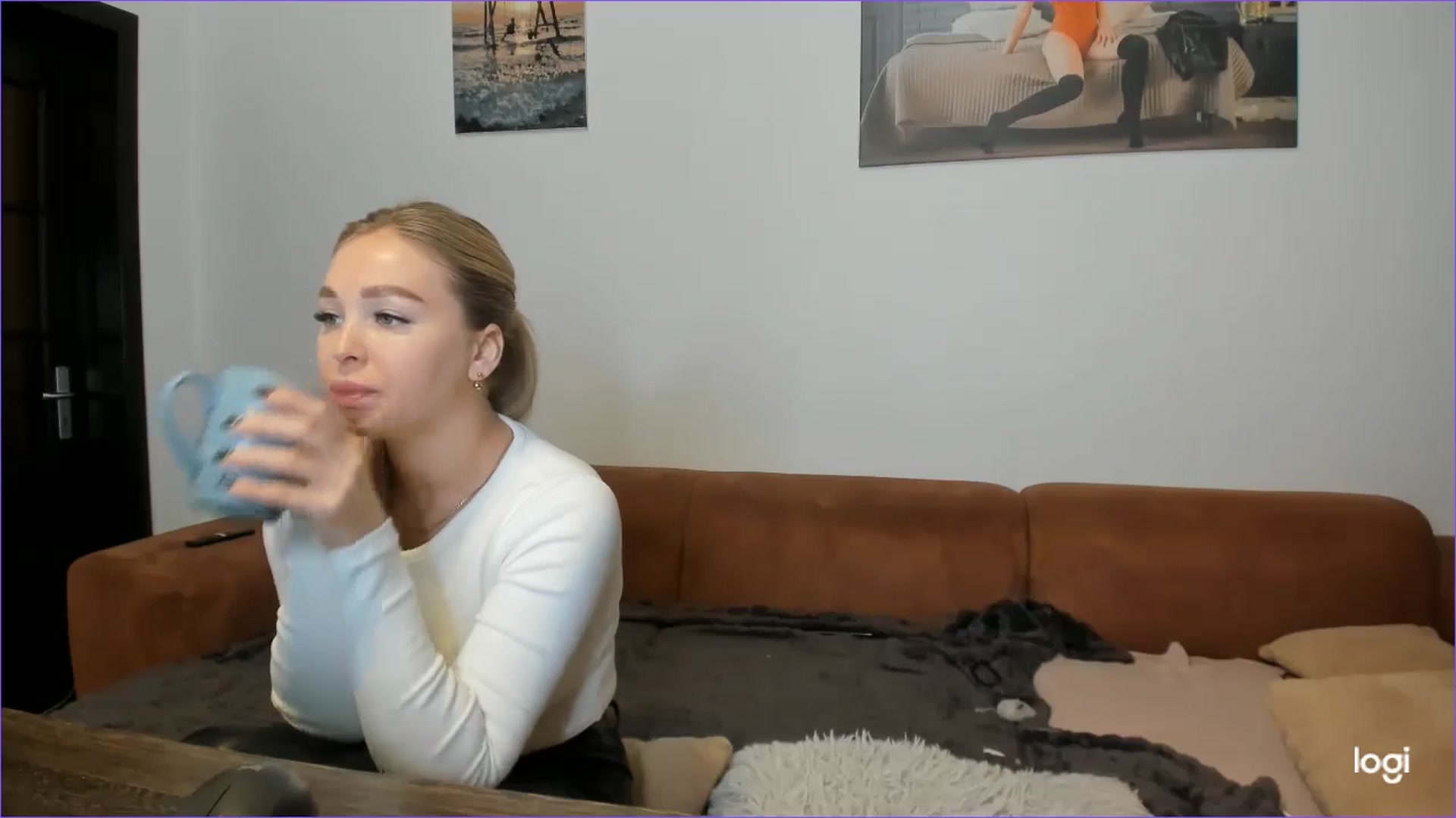 Gallery image thumbnail from StefaniNell's myfreecams stream on, 12/18/2024, 08:28 image 18 of 20