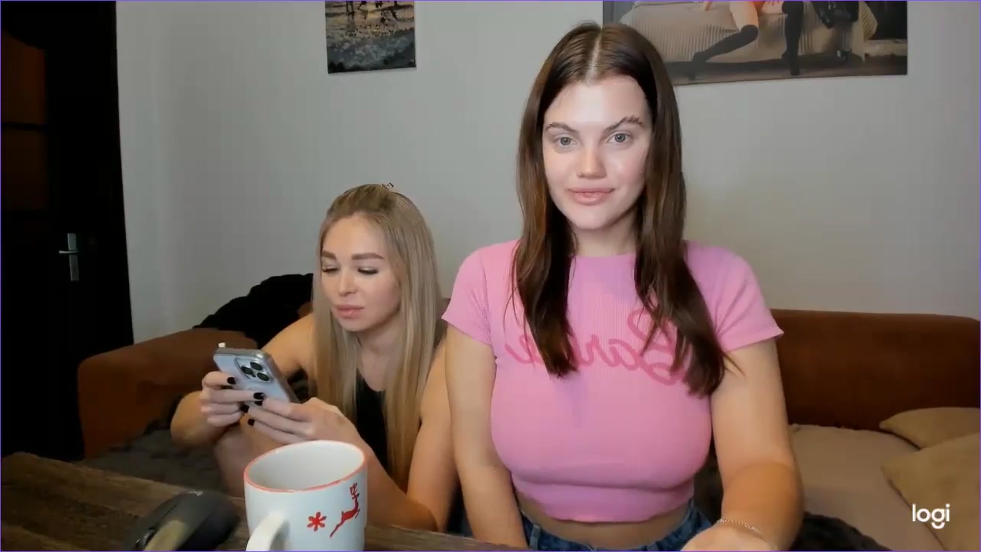 Gallery image thumbnail from StefaniNell's myfreecams stream on, 12/20/2024, 09:37 image 17 of 20