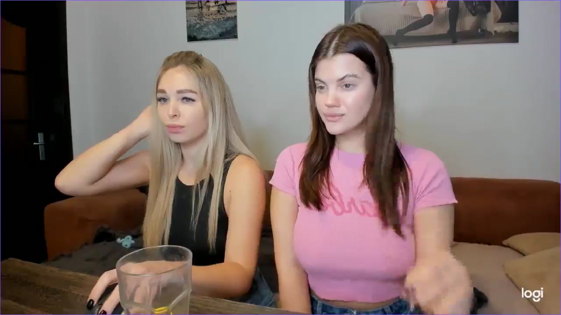 Gallery image thumbnail from StefaniNell's myfreecams stream on, 12/20/2024, 10:11 image 18 of 20