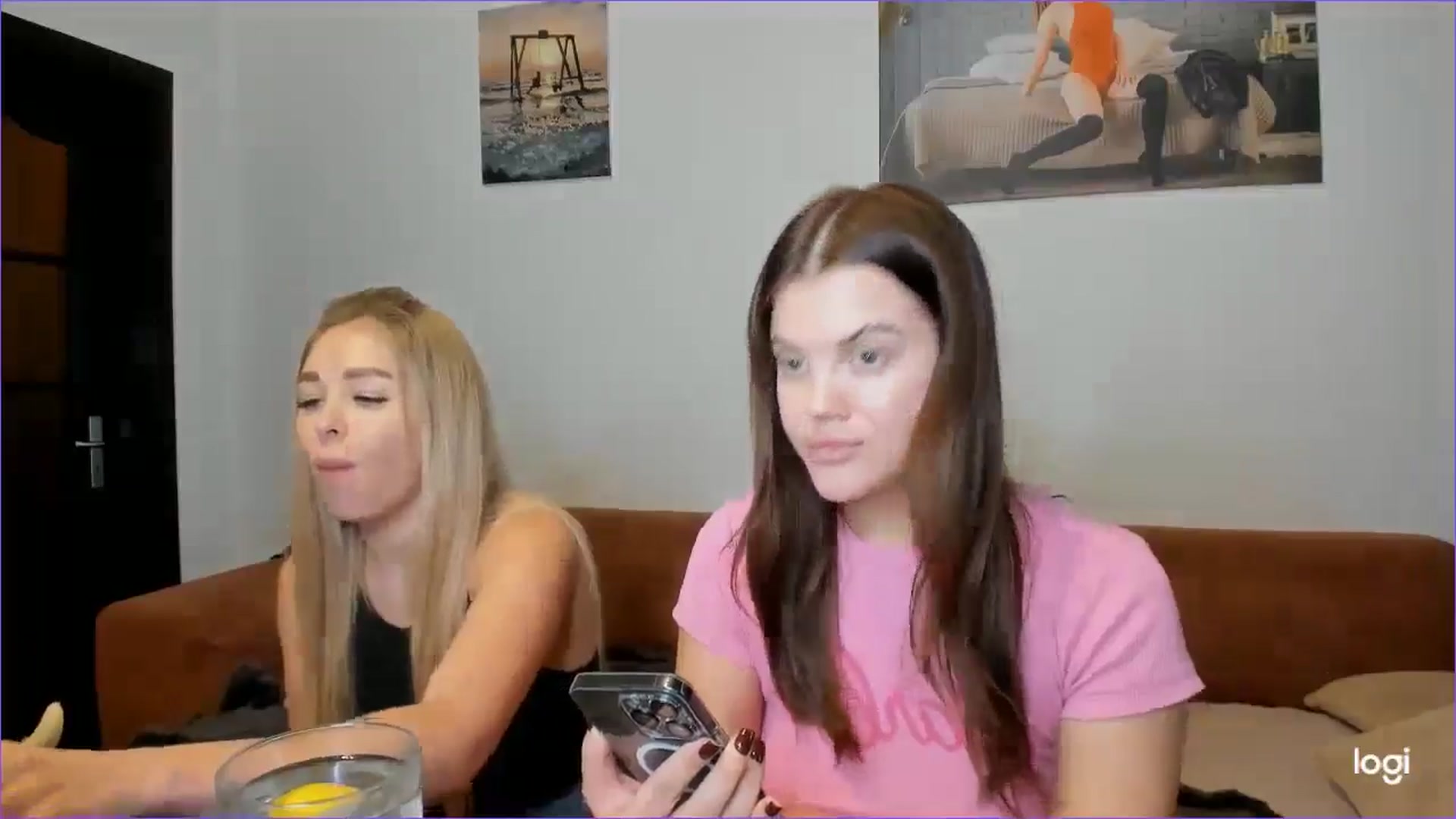 Gallery image thumbnail from StefaniNell's myfreecams stream on, 12/20/2024, 10:46 image 3 of 20