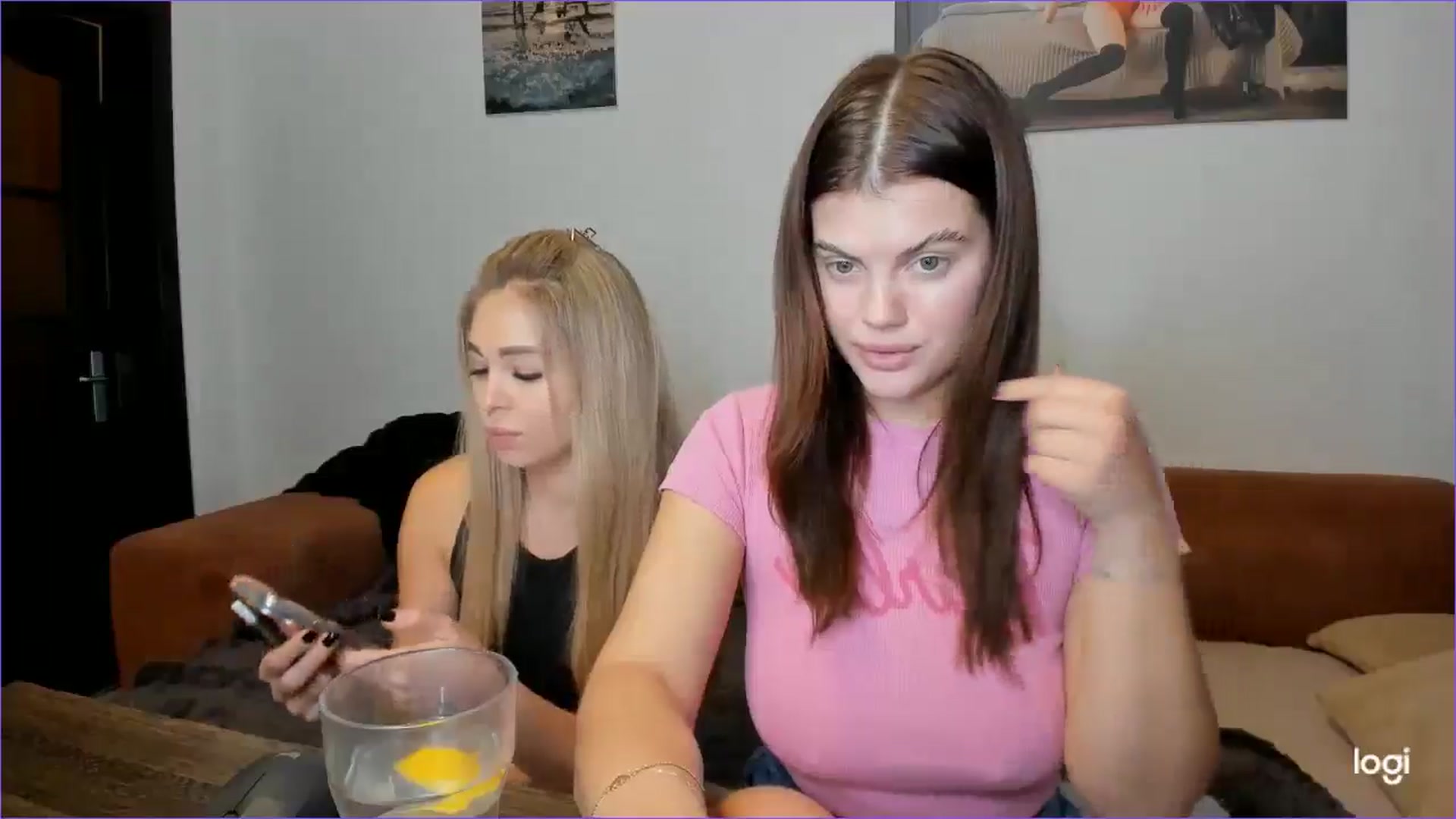 Gallery image thumbnail from StefaniNell's myfreecams stream on, 12/20/2024, 10:46 image 16 of 20