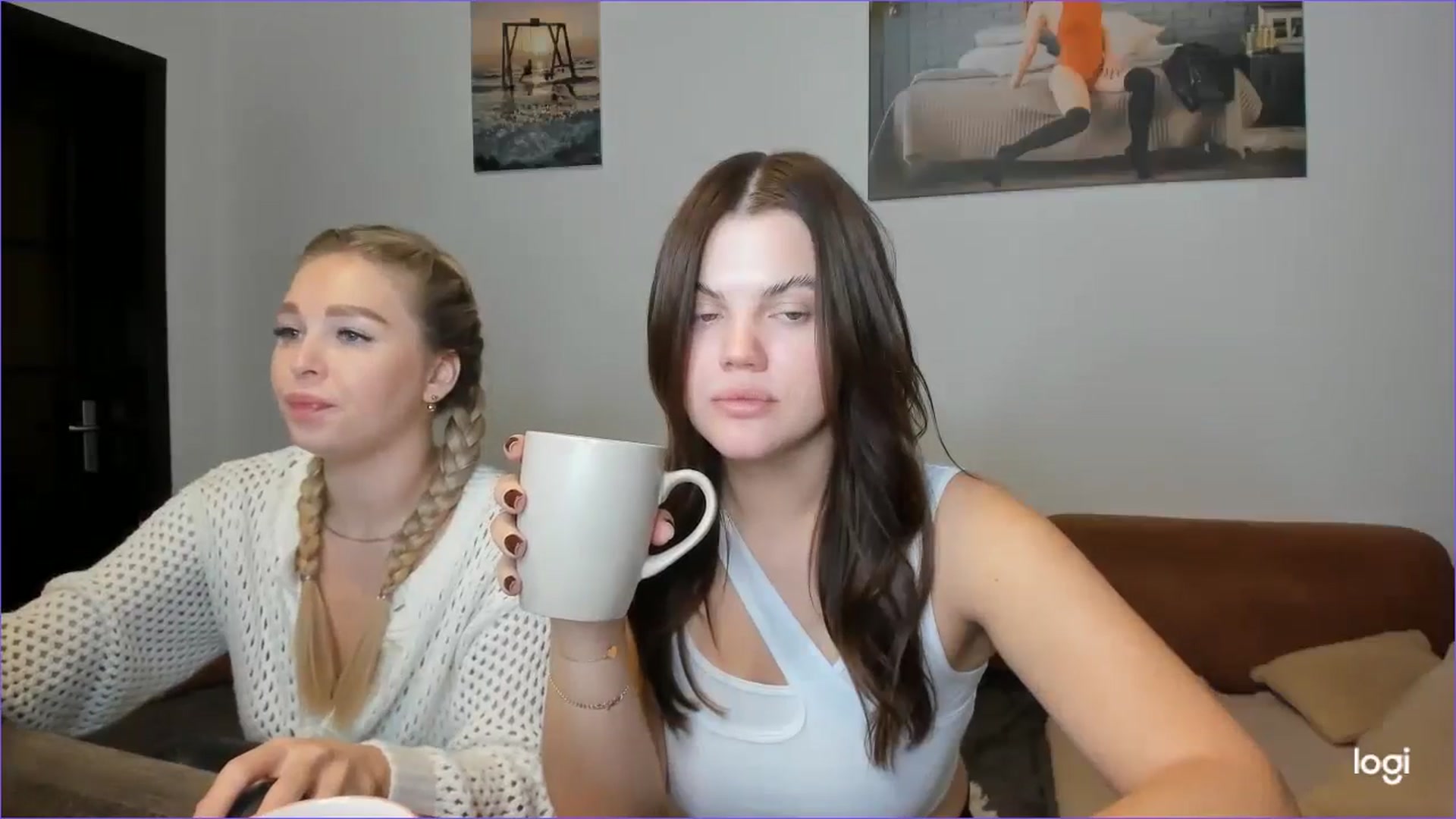 Gallery image thumbnail from StefaniNell's myfreecams stream on, 12/22/2024, 10:03 image 10 of 20