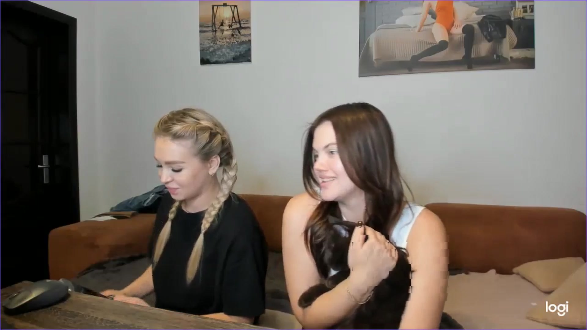 Gallery image thumbnail from StefaniNell's myfreecams stream on, 12/22/2024, 12:32 image 10 of 20