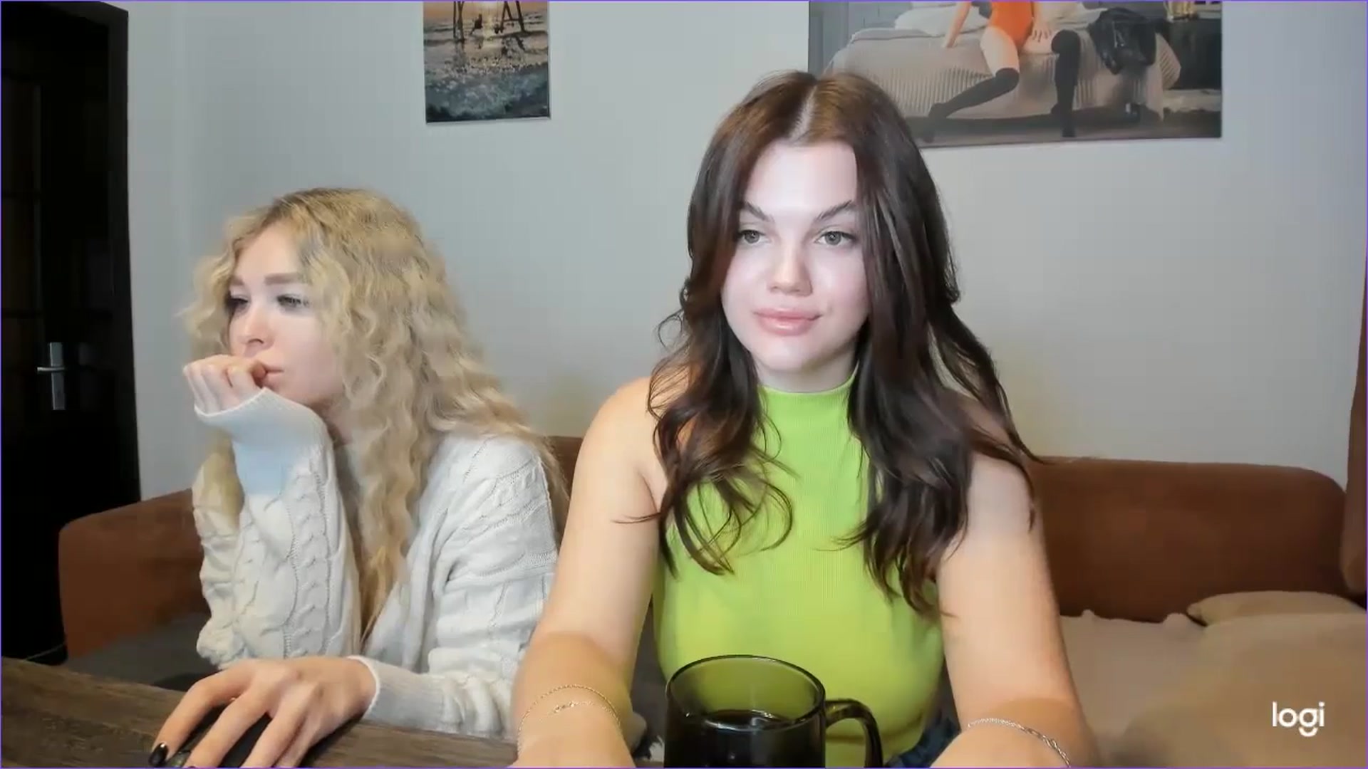 Gallery image thumbnail from StefaniNell's myfreecams stream on, 12/26/2024, 07:33 image 12 of 20