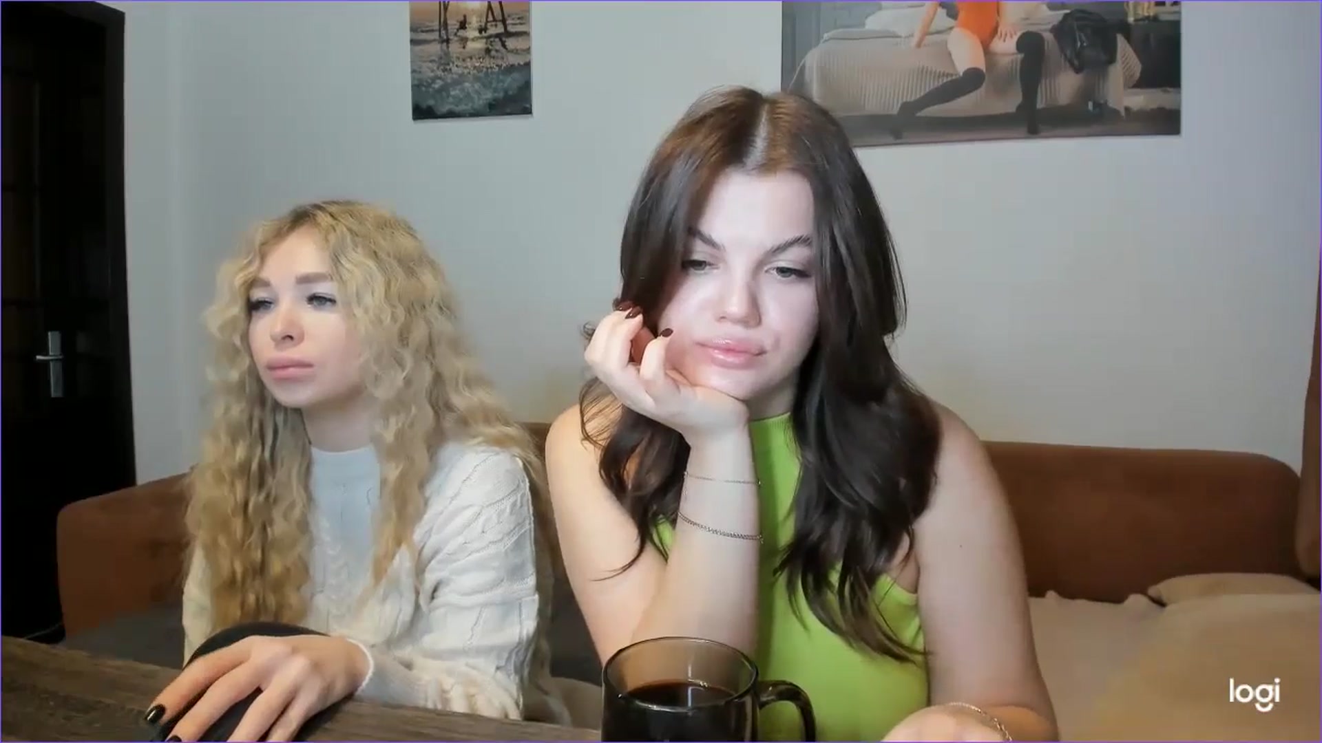 Gallery image thumbnail from StefaniNell's myfreecams stream on, 12/26/2024, 07:33 image 6 of 20