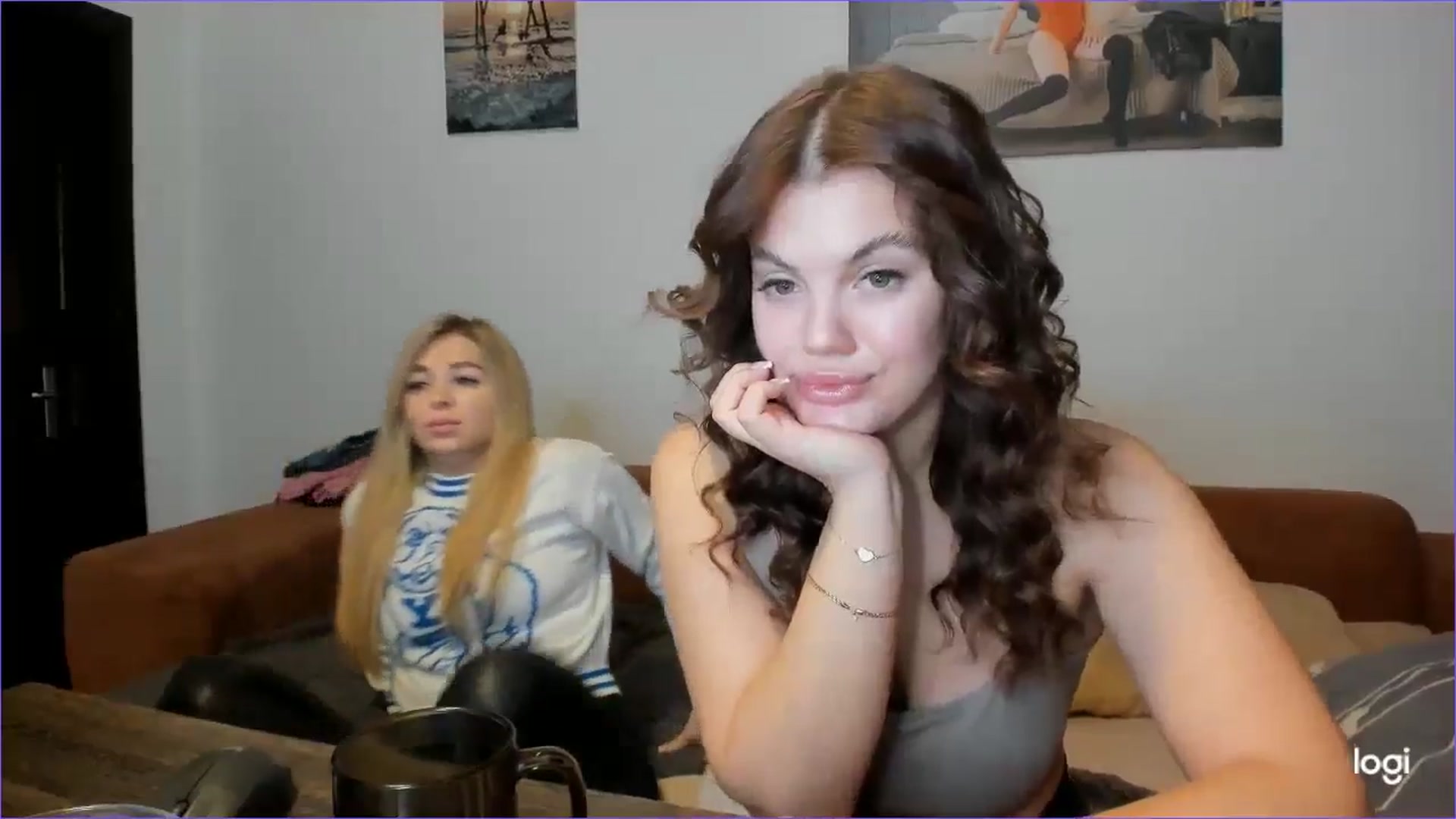 Gallery image thumbnail from StefaniNell's myfreecams stream on, 01/03/2025, 09:01 image 15 of 20