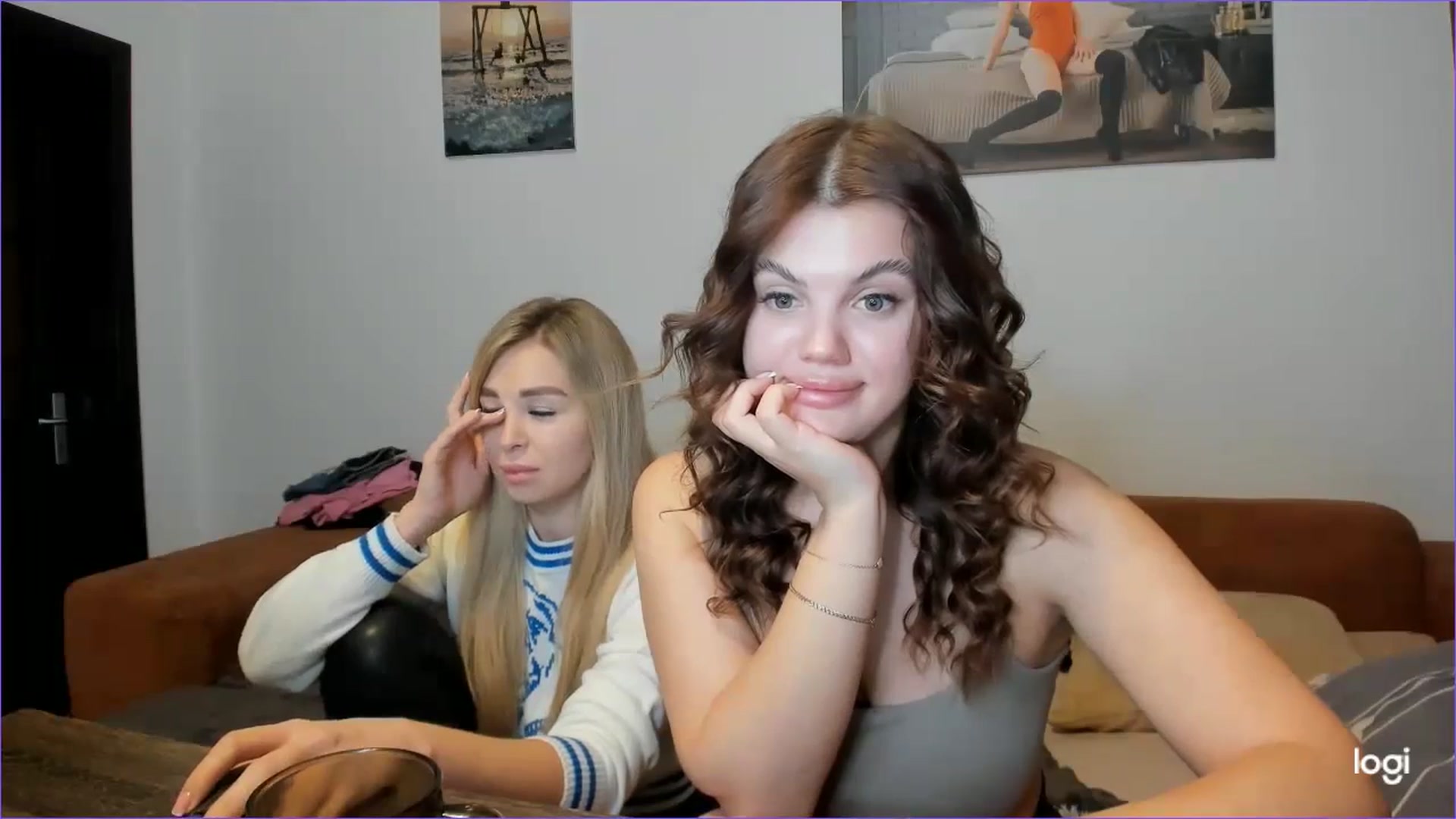 Gallery image thumbnail from StefaniNell's myfreecams stream on, 01/03/2025, 09:28 image 14 of 20