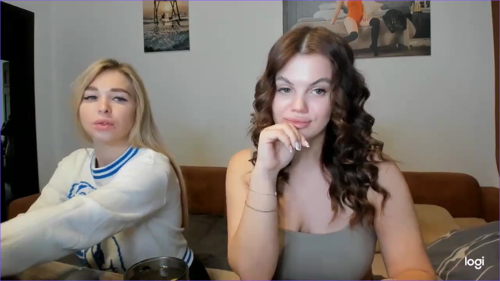 Gallery image thumbnail from StefaniNell's myfreecams stream on, 01/03/2025, 10:38 image 13 of 20